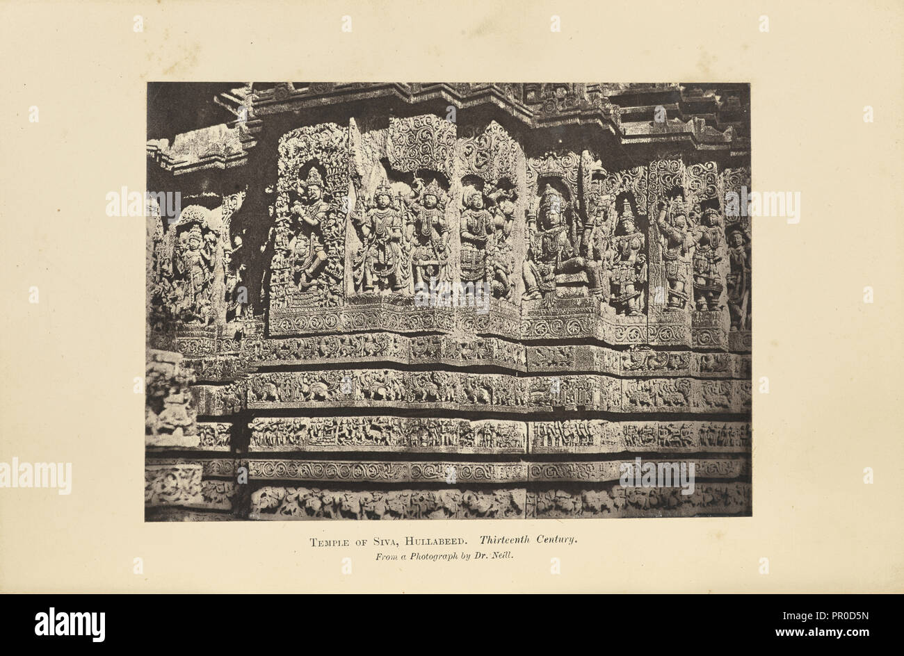 Tempel von Siva, Hullabeed; Dr. A.C. Brisbane Neill, Scottish, 1814 - 1891, London, England; negativ über 1856; Print 1869 Stockfoto