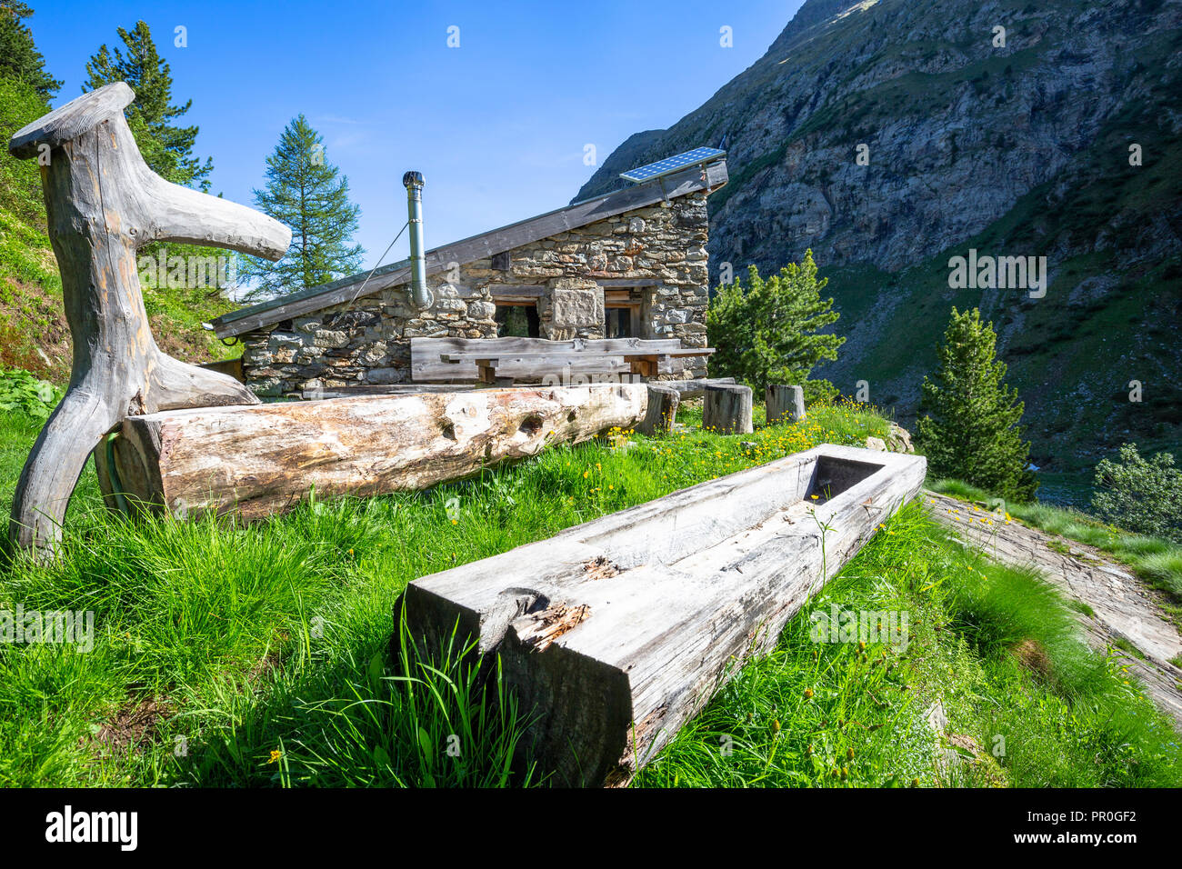 Traditionelle Hütte im Forno Tal, Malojapass, Engadin, Graubünden, Schweiz, Europa Stockfoto