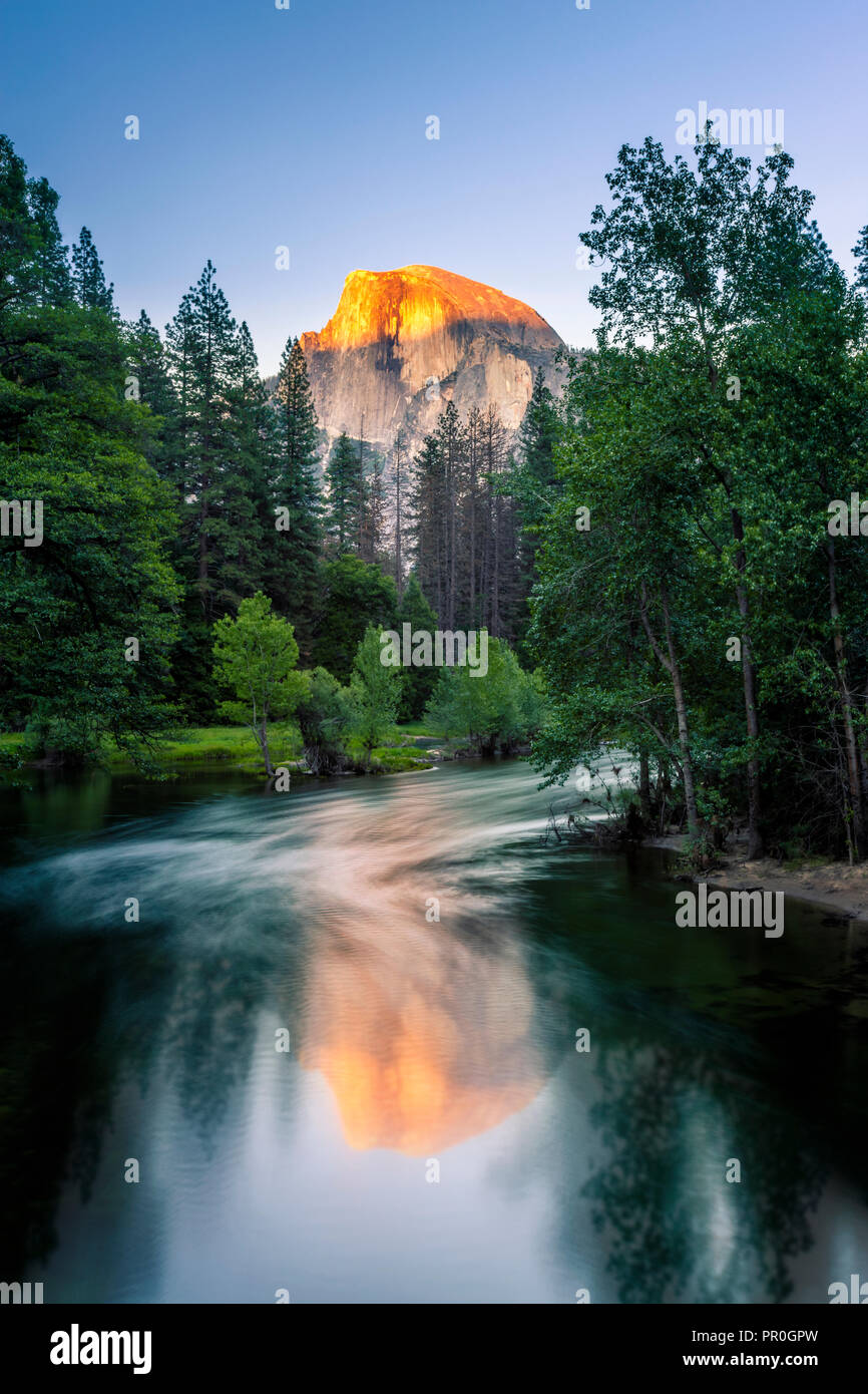 Half Dome, Yosemite Nationalpark, UNESCO-Weltkulturerbe, Kalifornien, Vereinigte Staaten von Amerika, Nordamerika Stockfoto