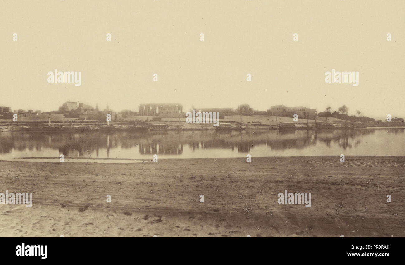 Überblick über Luxor vom gegenüberliegenden Ufer; Théodule Devéria, Französisch, 1831-1871, Frankreich; 1865; Eiklar silber Drucken Stockfoto