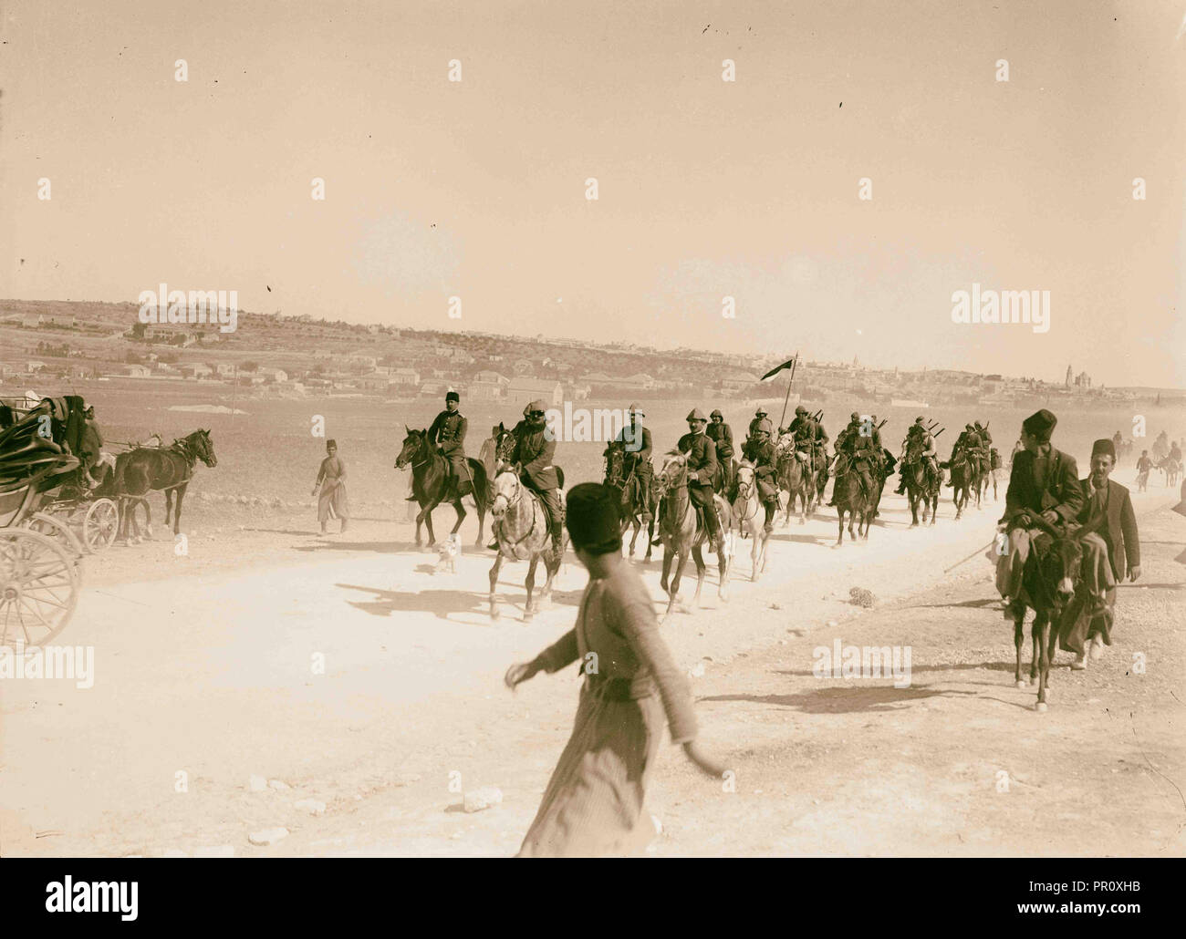 Zeki Bey, militärischer Befehlshaber von Jerusalem und Personal. 1914, Jerusalem, Israel Stockfoto