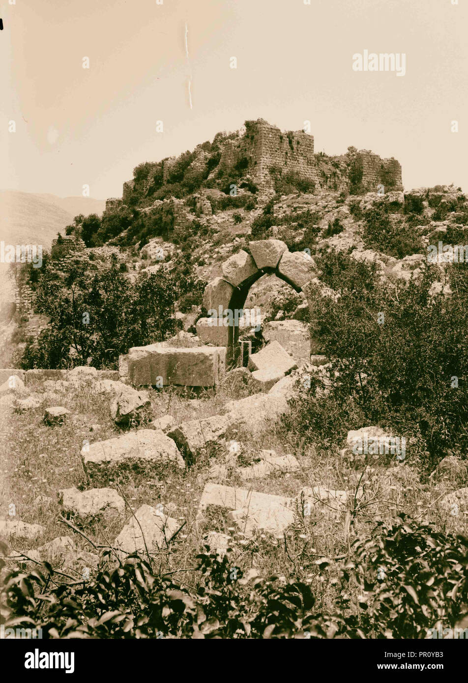Nördliche Aussicht. Im Blick auf die Burg von Subeibeh. Schloss auch als "Nimrod Festung bekannt. 1900, Syrien, Damaskus Provinz Stockfoto