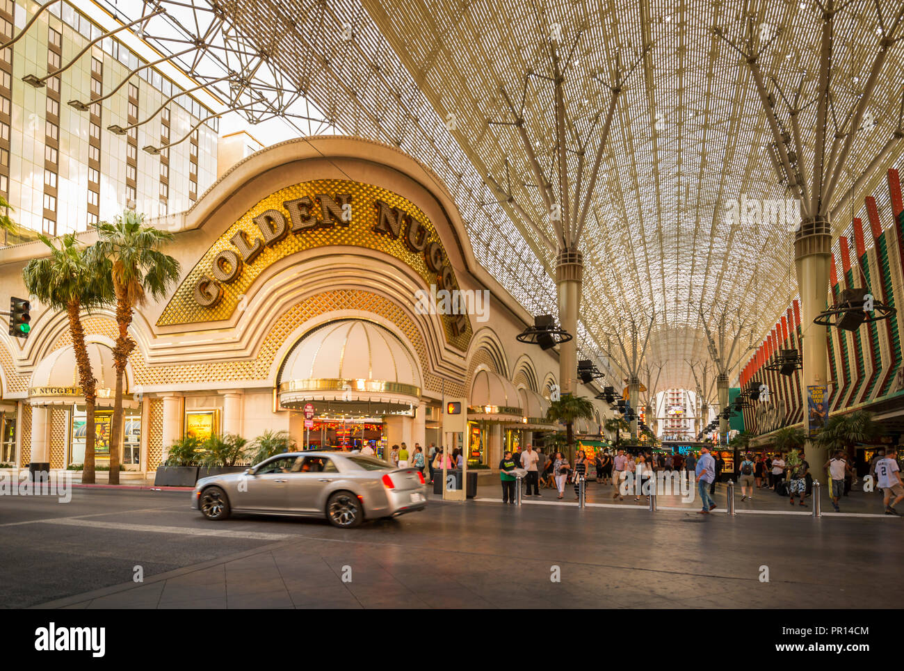 Das Golden Nugget in der Fremont Street Experience, Downtown, Las Vegas, Nevada, Vereinigte Staaten von Amerika, Nordamerika Stockfoto