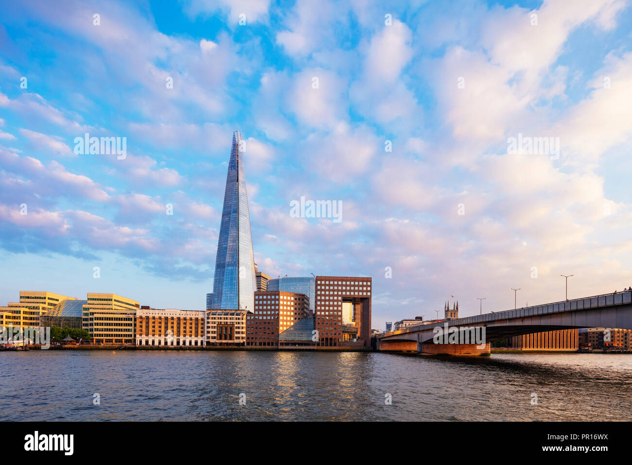 Der Shard von Renzo Piano und Howard Kennedy, Nr. 1 London Bridge, Themse, London, England, Vereinigtes Königreich, Europa konzipiert Stockfoto