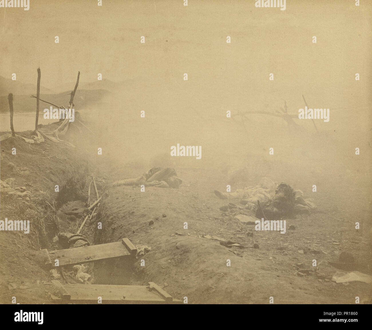 Innenraum des 2. Fort erfasst Marine Redout; Felice Beato, 1832-1909, Korea; Juni 1871; Eiklar silber Stockfoto