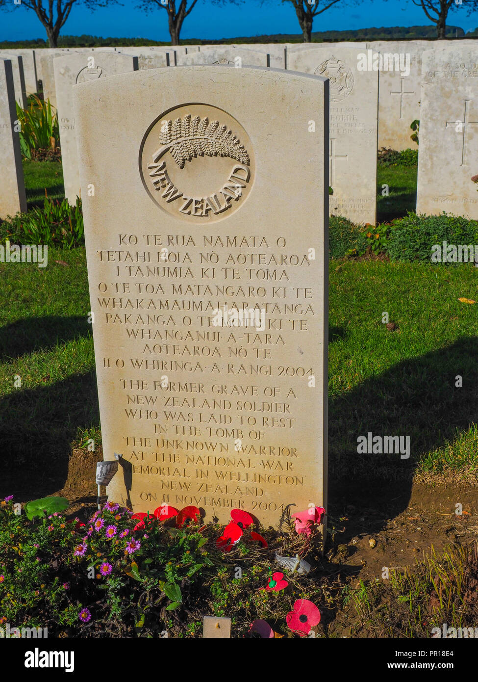 Die ehemalige Grab eines unbekannten Neuseeländischen Soldaten des Ersten Weltkrieges, die nach Wellington zurückgeführt wurde. Der Grabstein ist bei Caterpillar Tal Friedhof Stockfoto