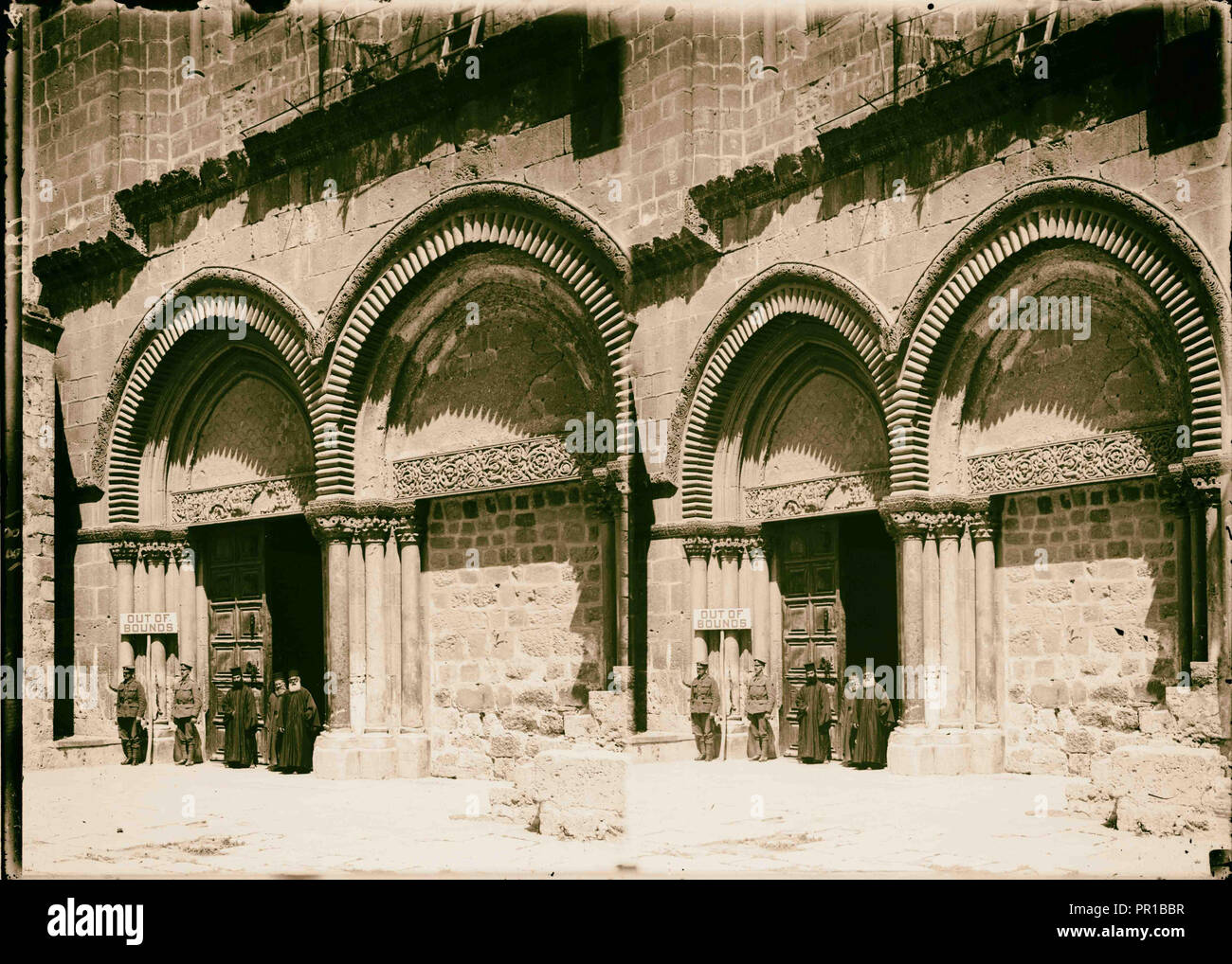 Verschiedene Ergebnisse der Krieg. Britische Guard an der Kirche des heiligen Grabes. 1917, Jerusalem, Israel Stockfoto