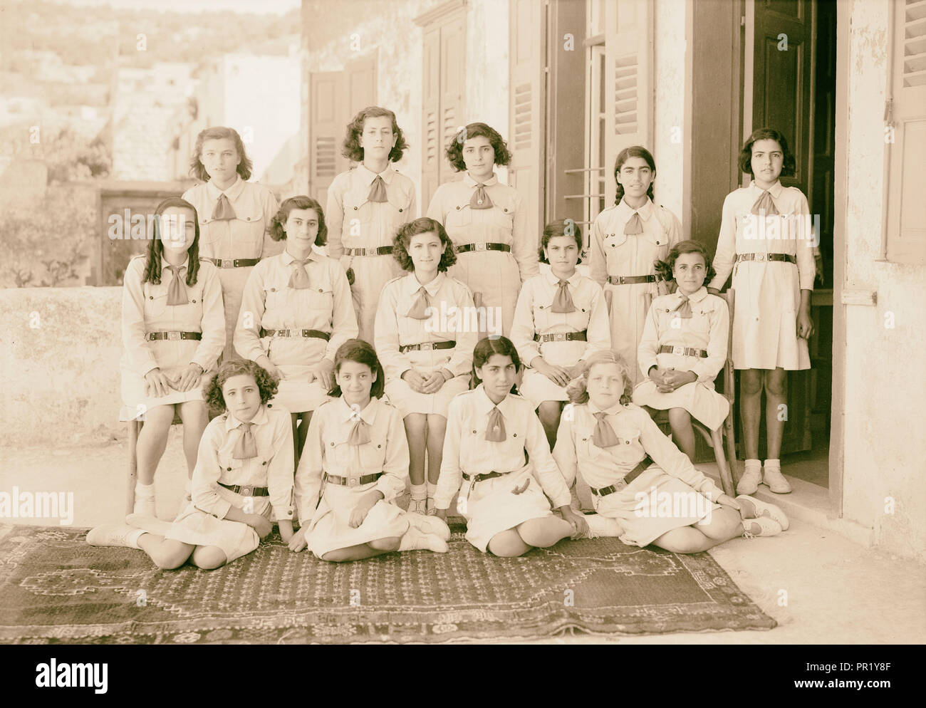 Nazareth, Gov't [d. h., der Regierung] Girls' School. Gruppe der Girl Guides. 1940, Israel, Nazareth Stockfoto