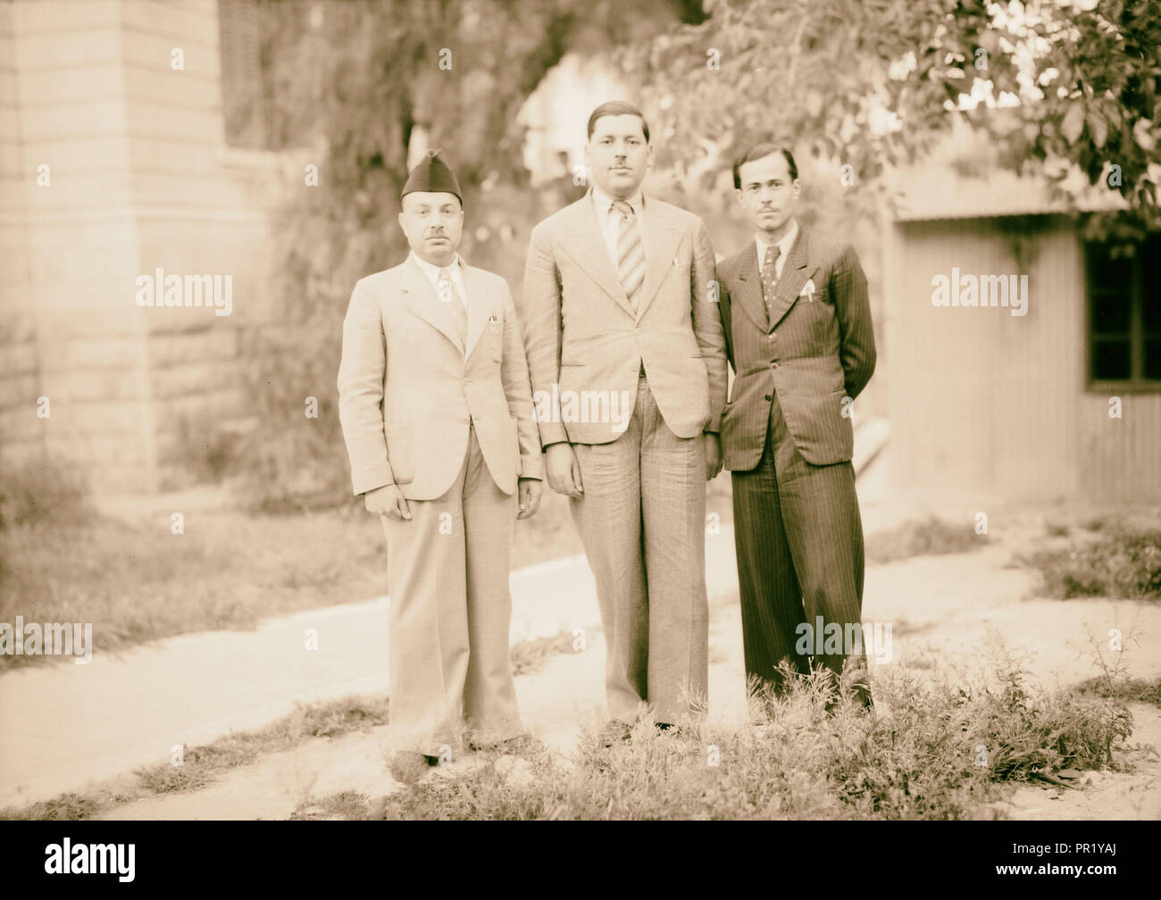 Arabischen Gruppe von drei bei P.B.S. [D. h., Palästina Broadcasting Service], Jerusalem Stockfoto