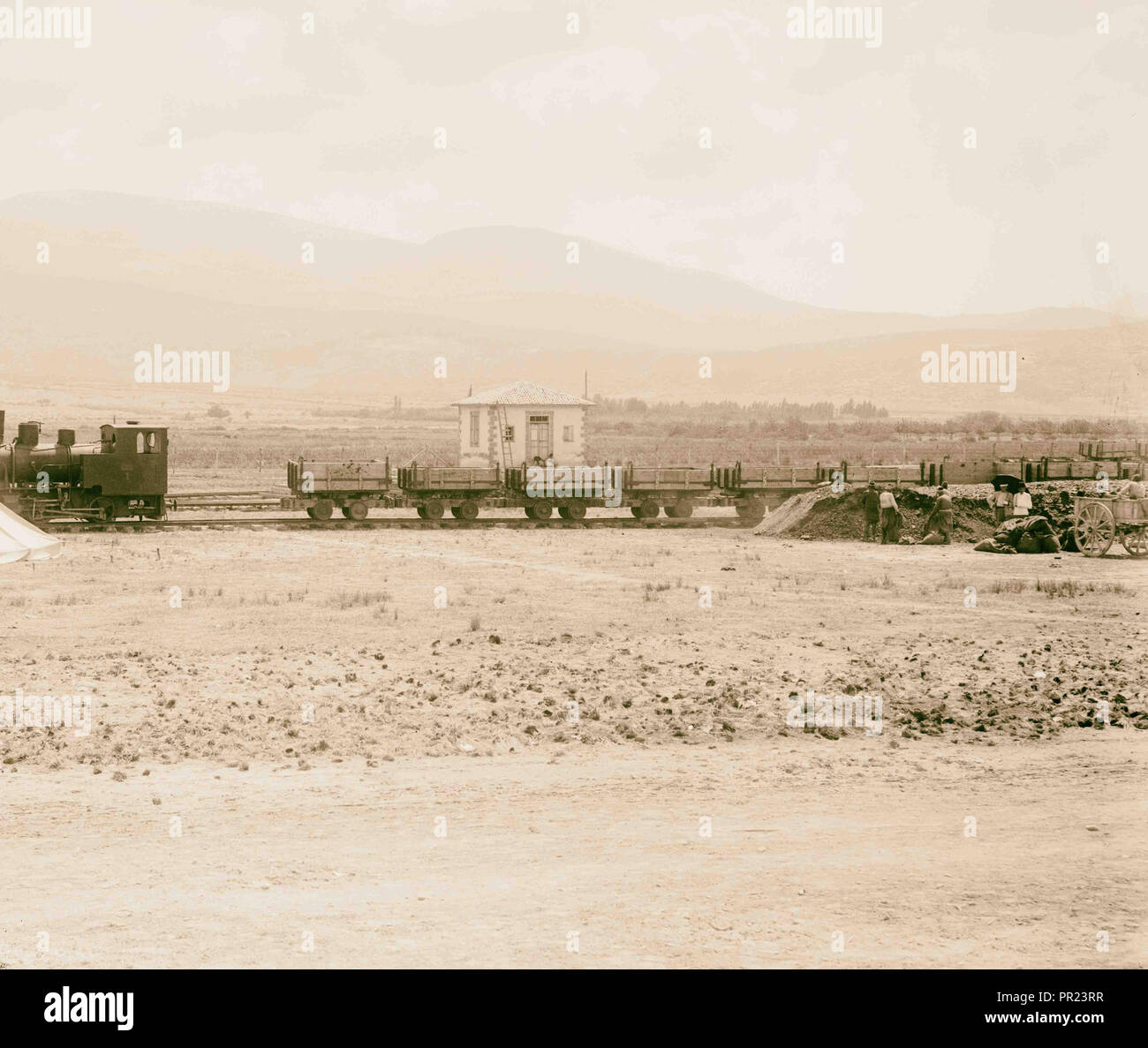 Deutsche Bagdadbahn, 190 . Alexandrette zu den wichtigsten Bagdad Linie; 2 Lokomotiven ziehen offene Autos. 1900, Türkei, ıskenderun Stockfoto