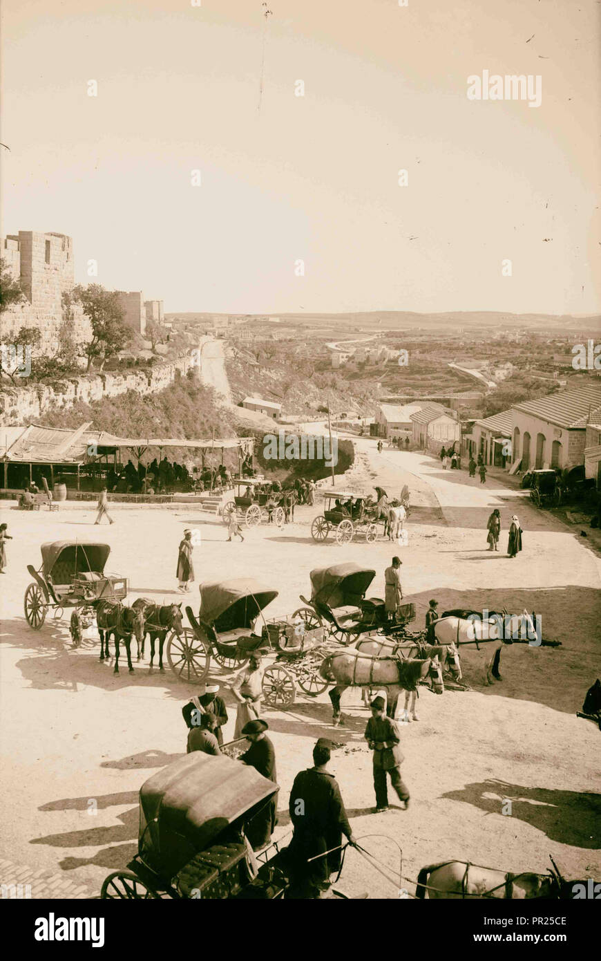 Jerusalem (El-Kouds), Vorgehensweise bei der Stadt. Ebene Refaim aus dem Jaffa-tor. 1900, Jerusalem, Israel Stockfoto
