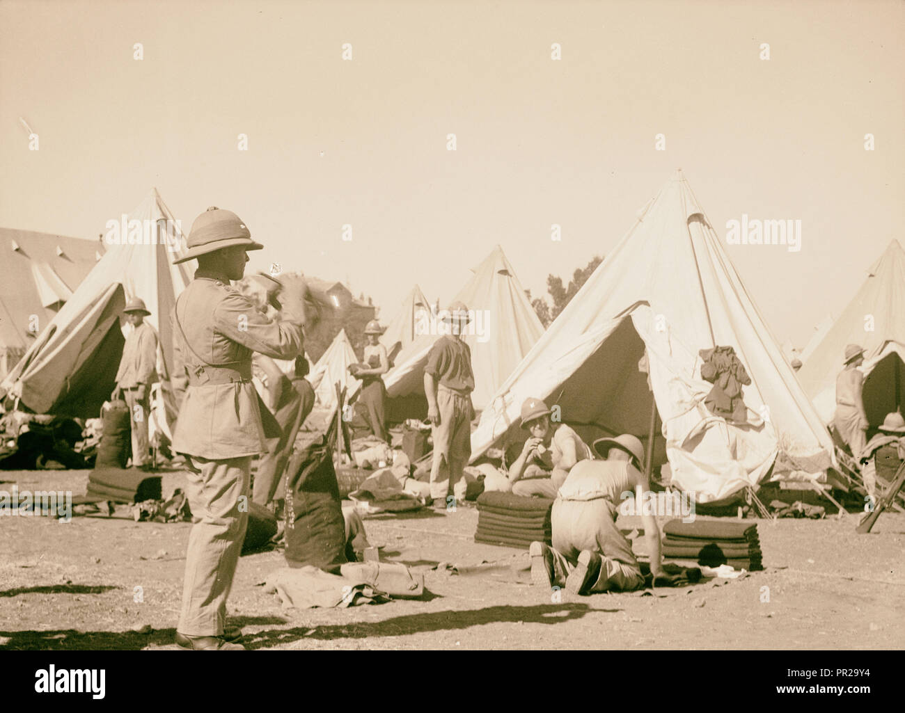 Palästina Unruhen 1936. Hornist im Lager von Scots Guard, ist der Ton des Anrufs. 1936 Stockfoto