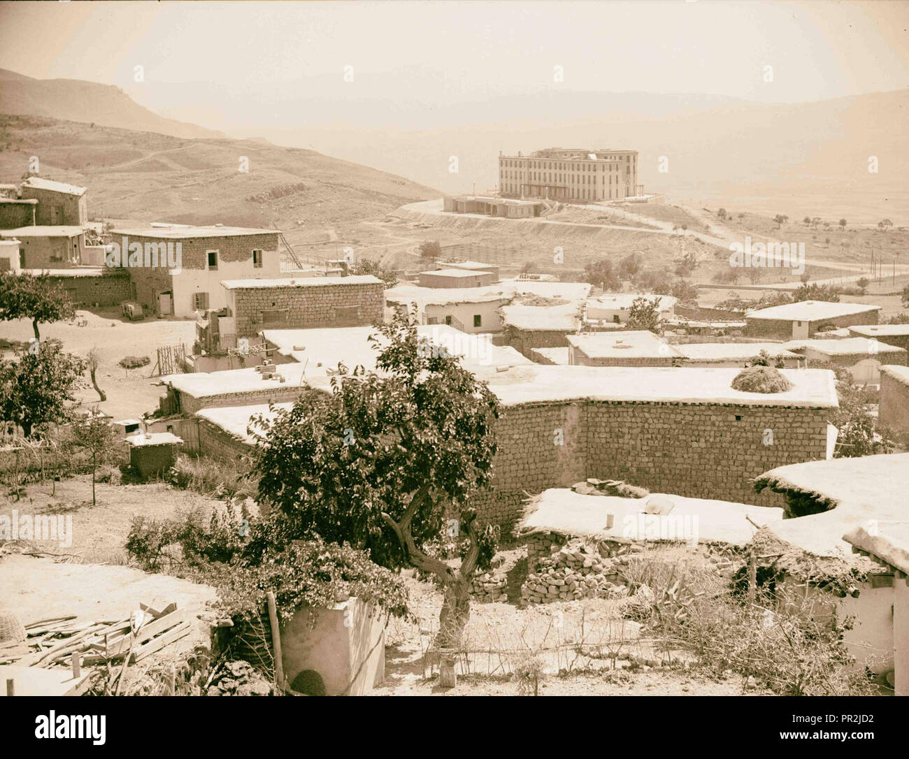 Anti Libanon. Rayak nach Damaskus. Bludan mit dem großen französischen Hotel in der Ferne. 1920, Syrien, Bludan Stockfoto