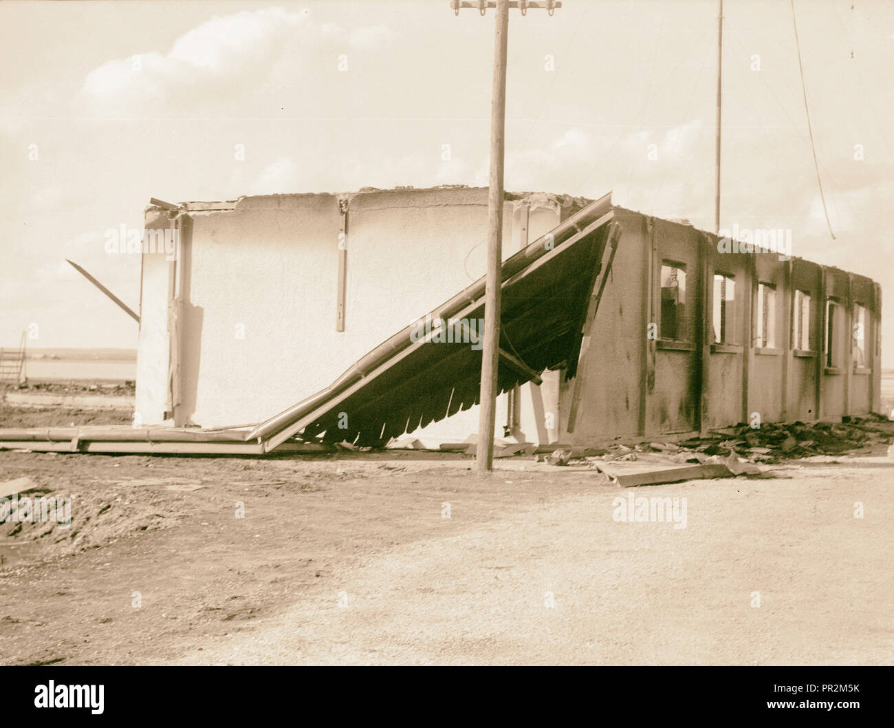 Lydda Flughafen Gebäude bei einem Angriff in der Nacht vom 15./16. Oktober 1937 während der arabischen Rebellion verbrannt. 1937, Israel, Lod Stockfoto