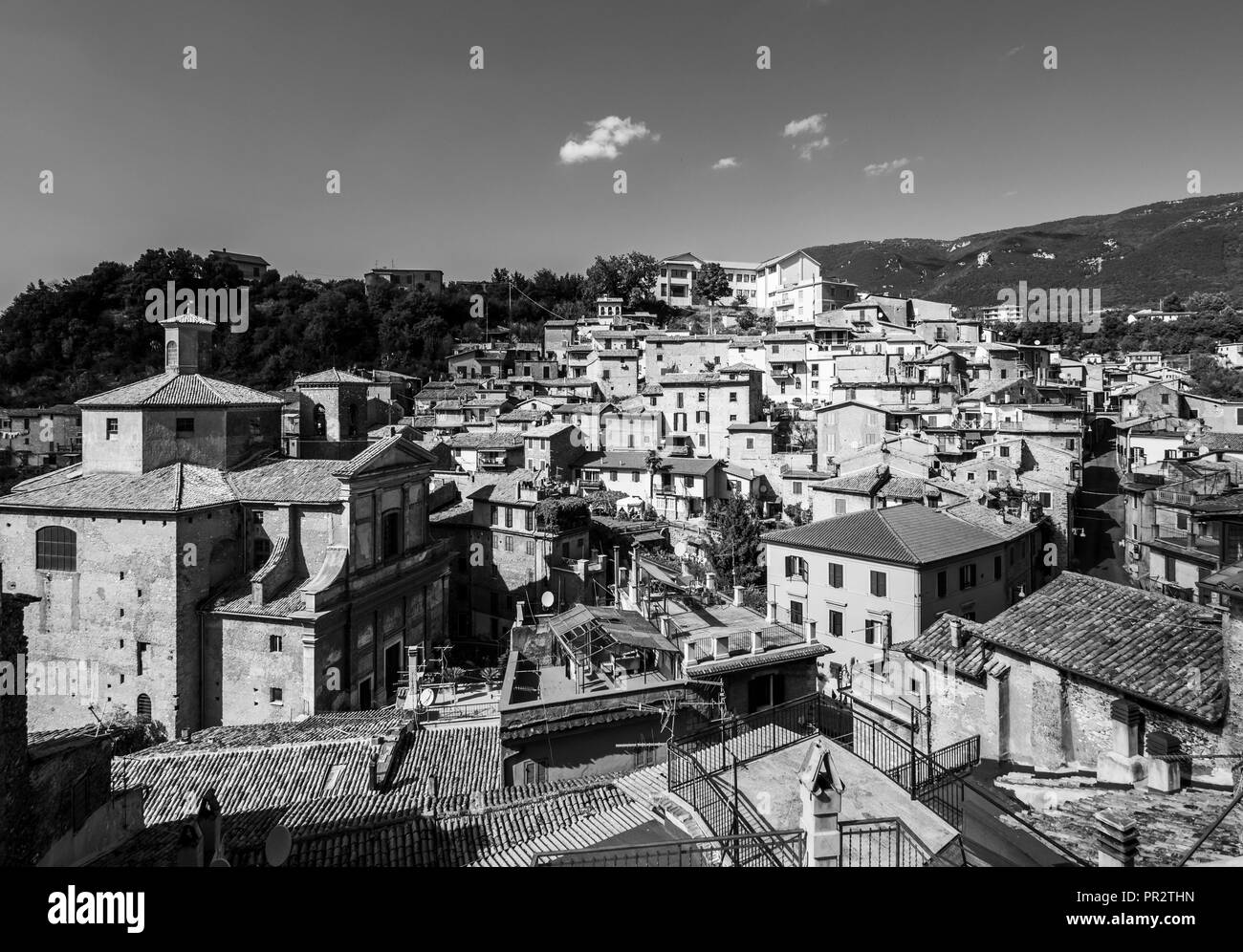 Subiaco (Italien) - ein wenig charmante mittelalterliche Stadt auf dem Berge Simbruini in Metropolitan City Gegend von Rom Stockfoto