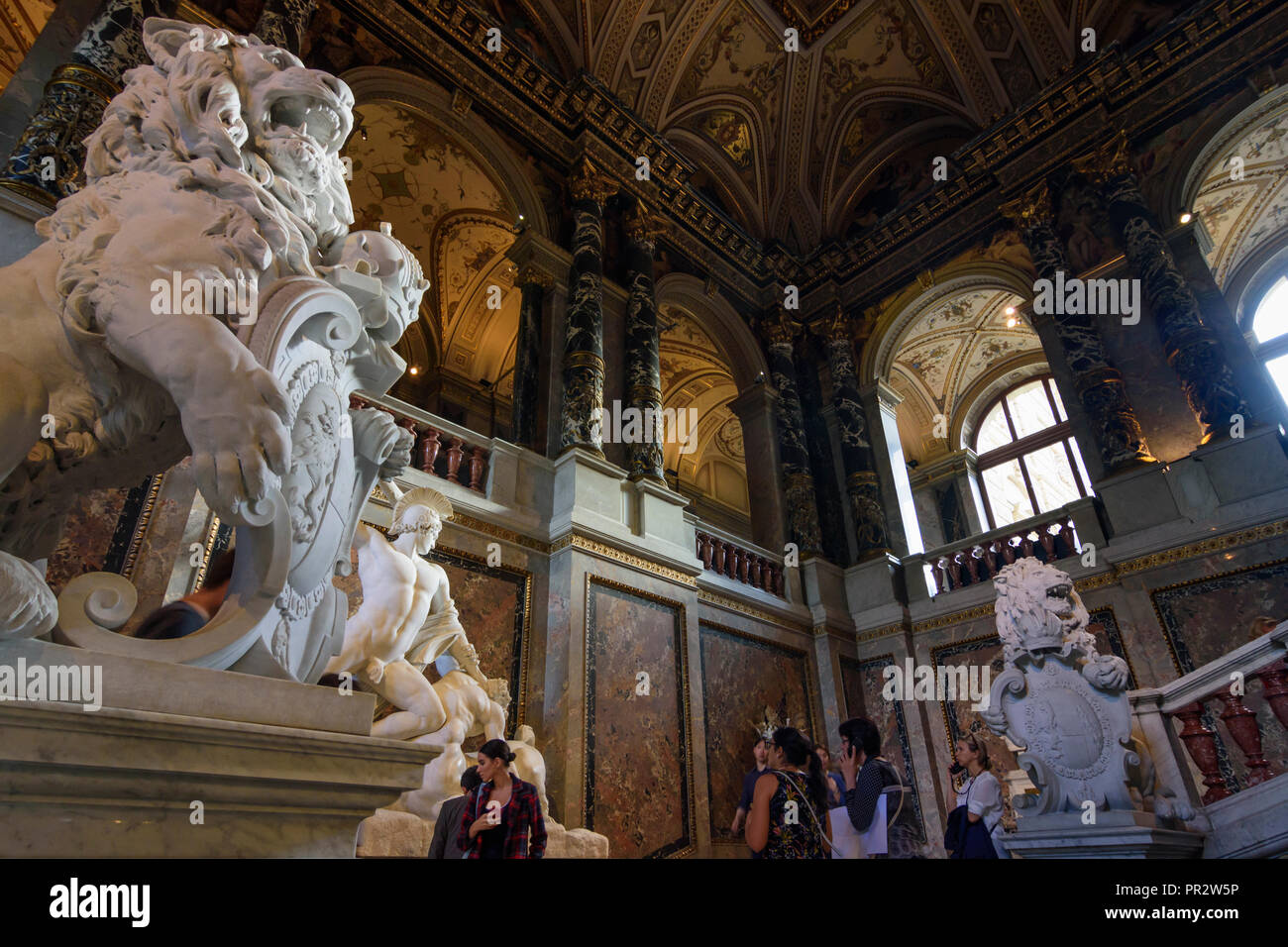 Wien, Wien: Kunsthistorisches Museum (KHM, Kunsthistorische Museum, Museum der Bildenden Künste), Haupttreppe, 01. Altstadt, Wien, Österreich Stockfoto