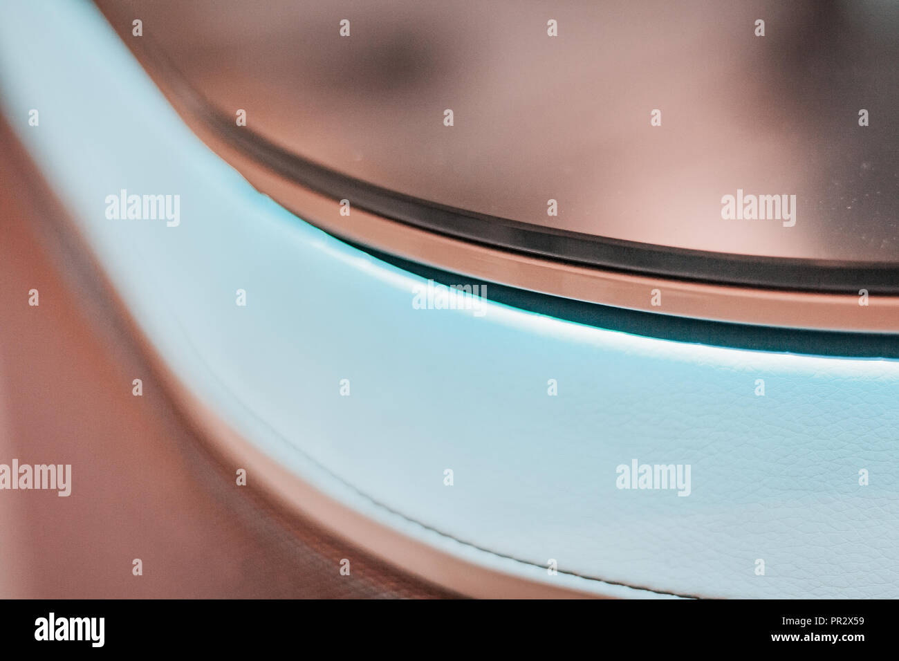 Holz und led-Interface Design. Futuristisches Design, weiche Kanten, Details von einem neuen Konzept für Yacht und Schiff Navigation. Stockfoto