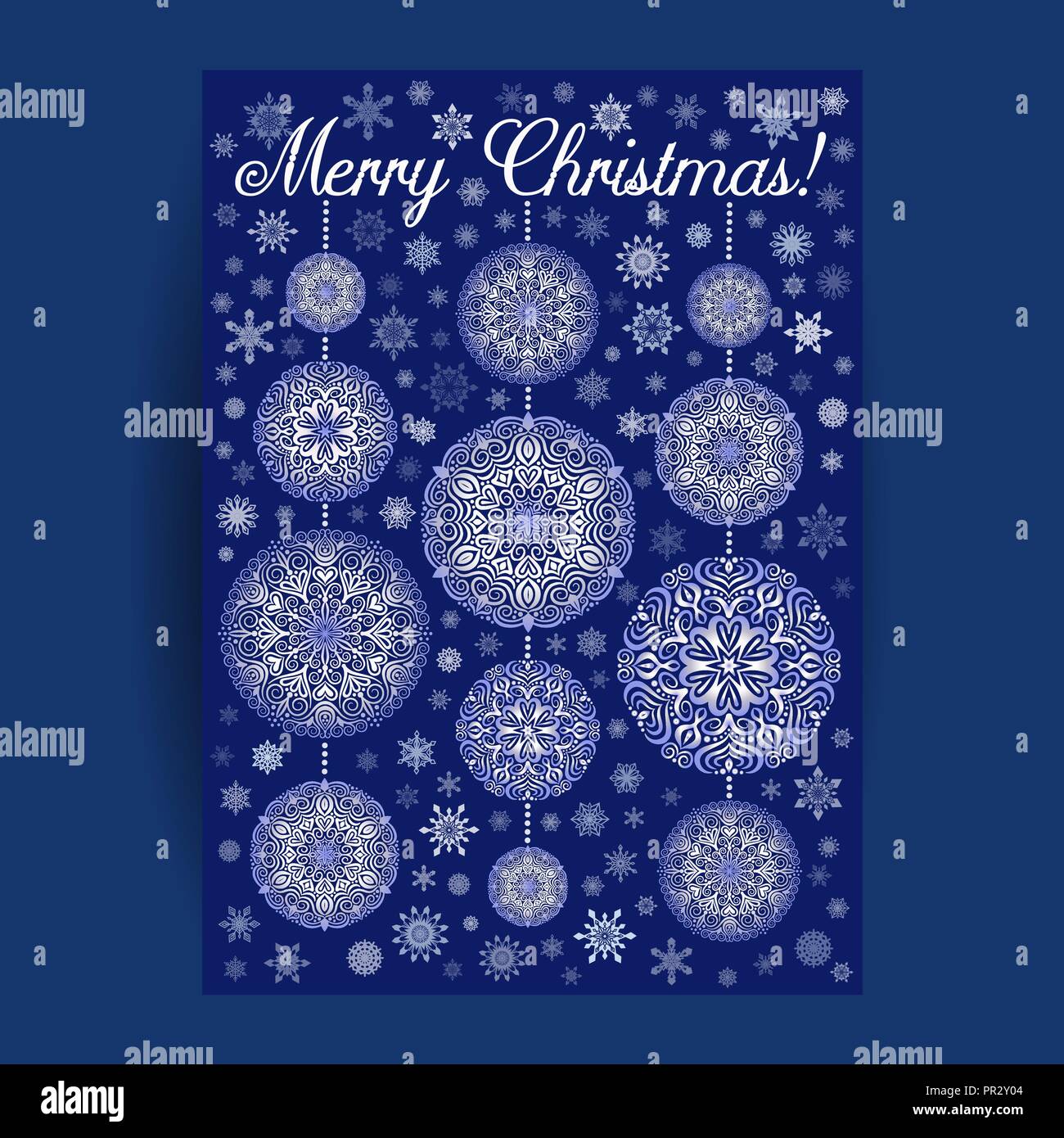 Weihnachtskarte mit Mandala Schneeflocken auf blauem Hintergrund Stock Vektor