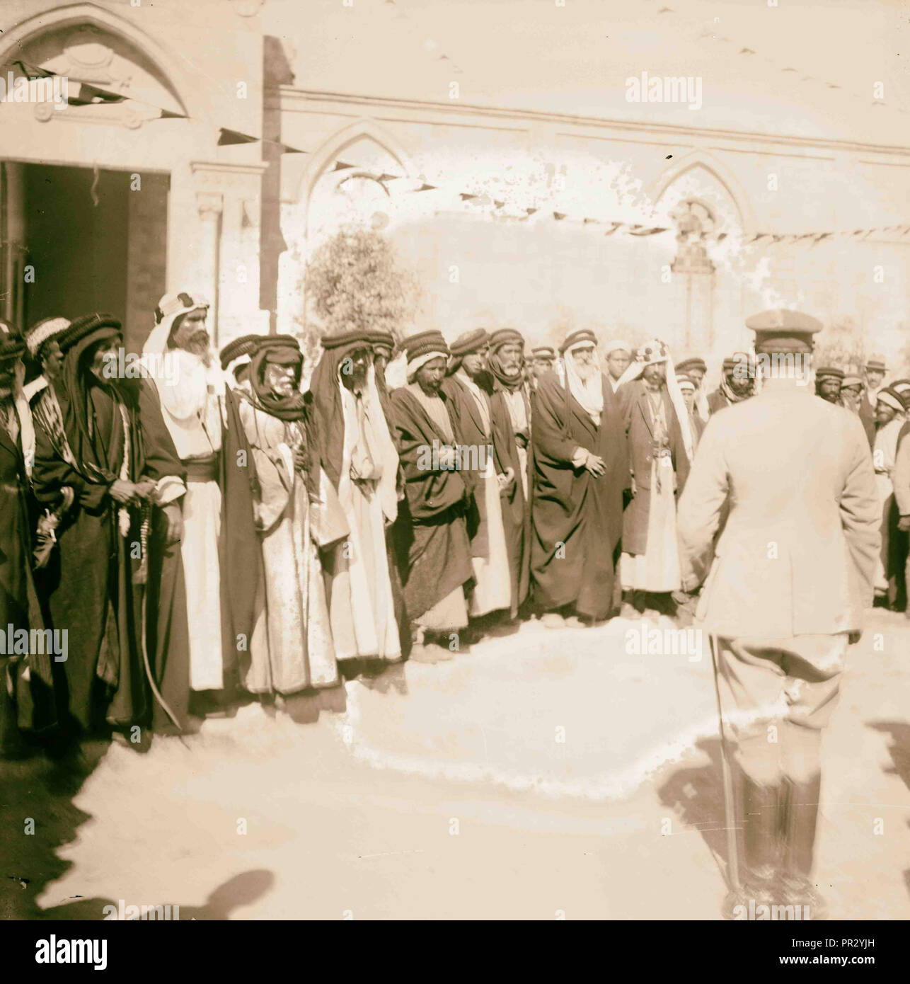 H.S. [D. h., Herbert Samuel] in Beerscheba, Nov. 16, 1920. 1920, Israel, Beerscheba. Stockfoto