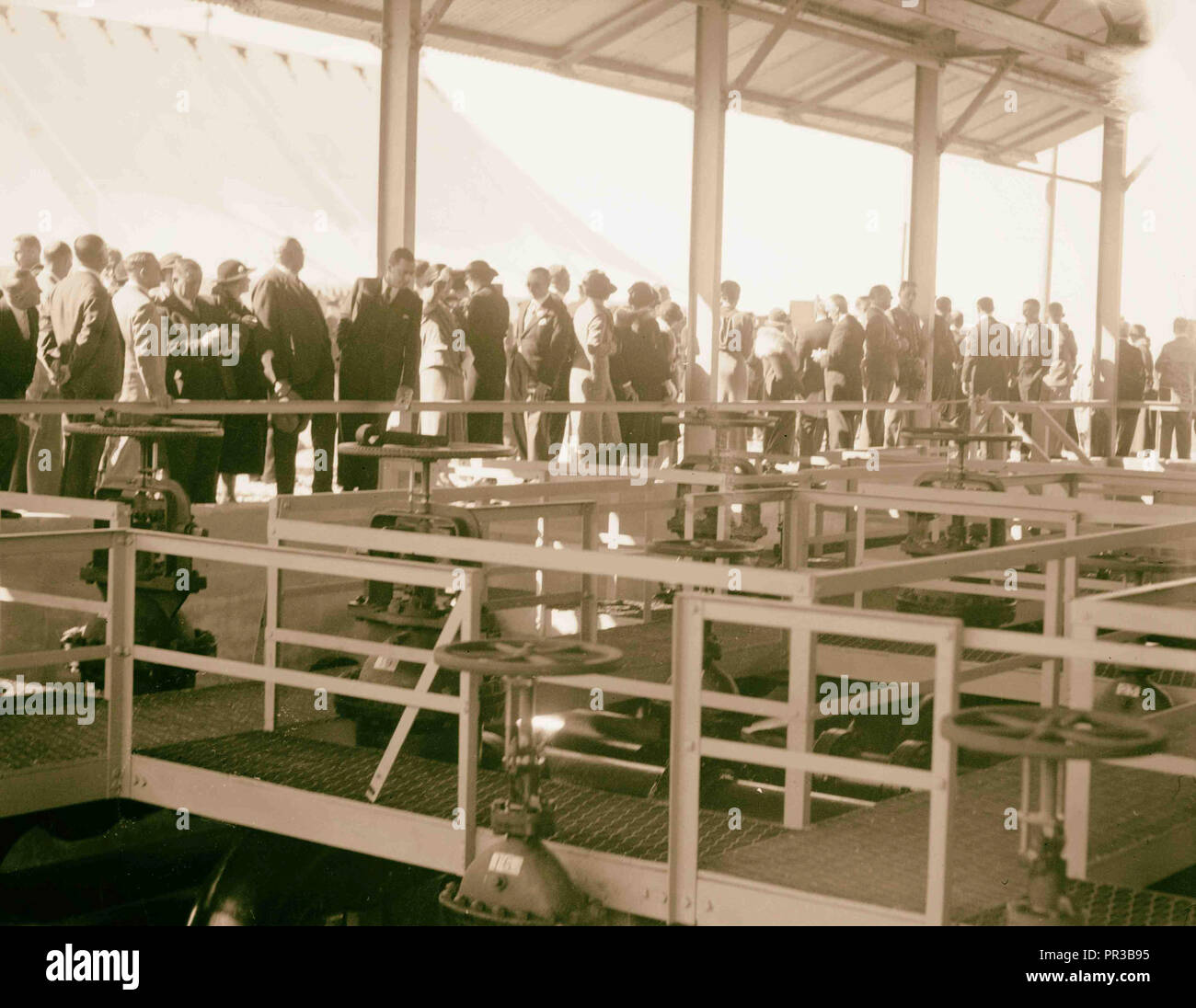 I.P.C. [D. h. der Irak Petroleum Company]. Eröffnungszeremonie in Haifa Endstation. 14.01.1935. 1935, Israel, Haifa Stockfoto