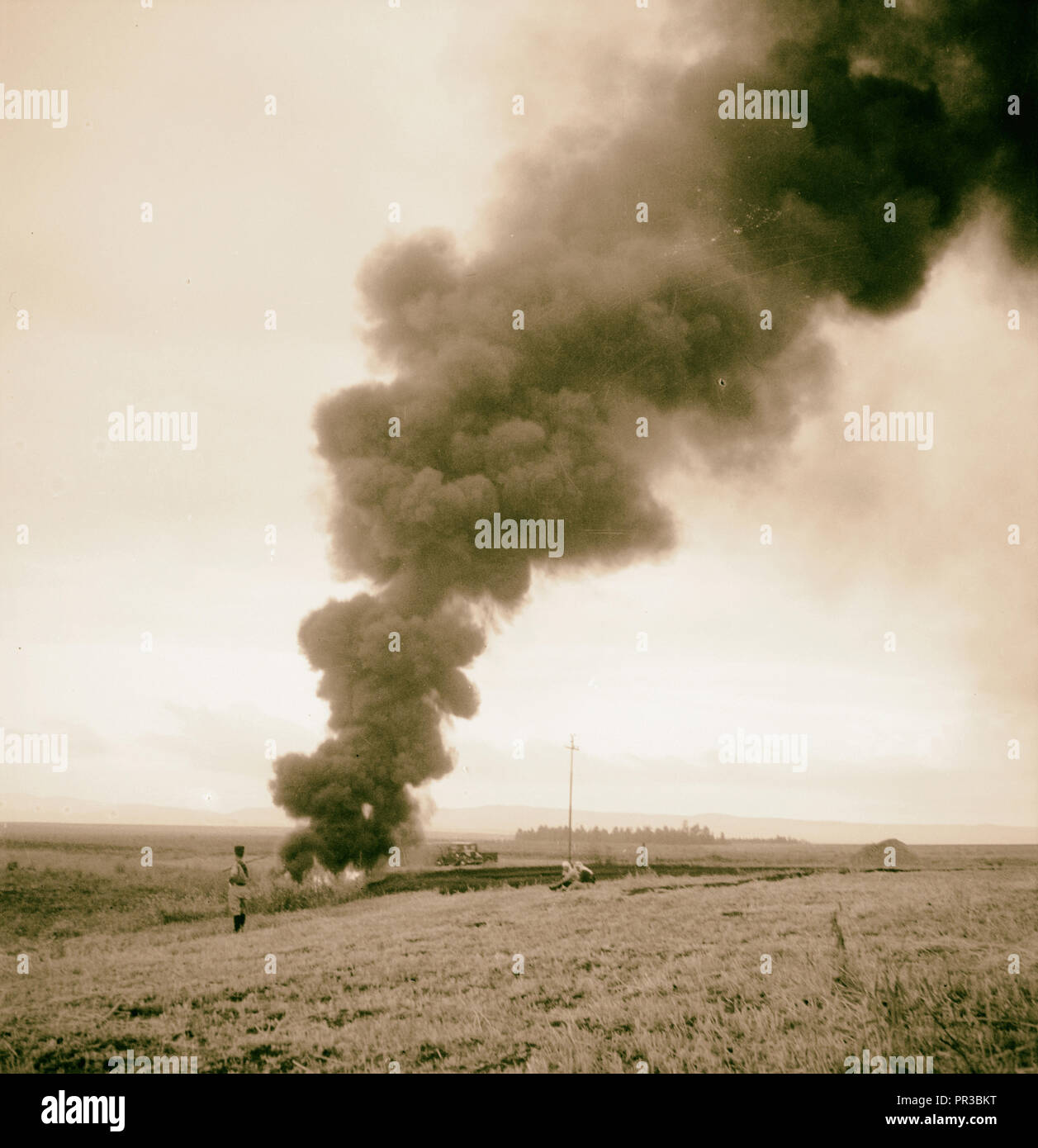 Nationale Bus von Juden angegriffen. 1934, Naher Osten Stockfoto