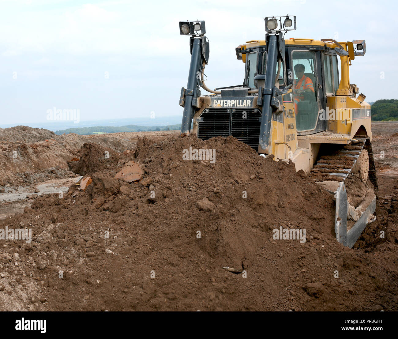 Ein Caterpillar D8T Bulldozer mit einem semi-Schild und Einzelzahn einstellbare Ripper. Die gesamten operativen Gewicht über 38 Tonnen. Stockfoto