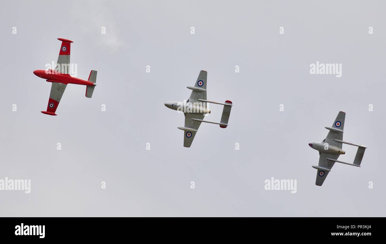 BAC Jet Provost T5, de Havilland Vampire FB.52 und T.55 im formationsflug am IWM Duxford Schlacht von Großbritannien Airshow am 23. September 2018 Stockfoto