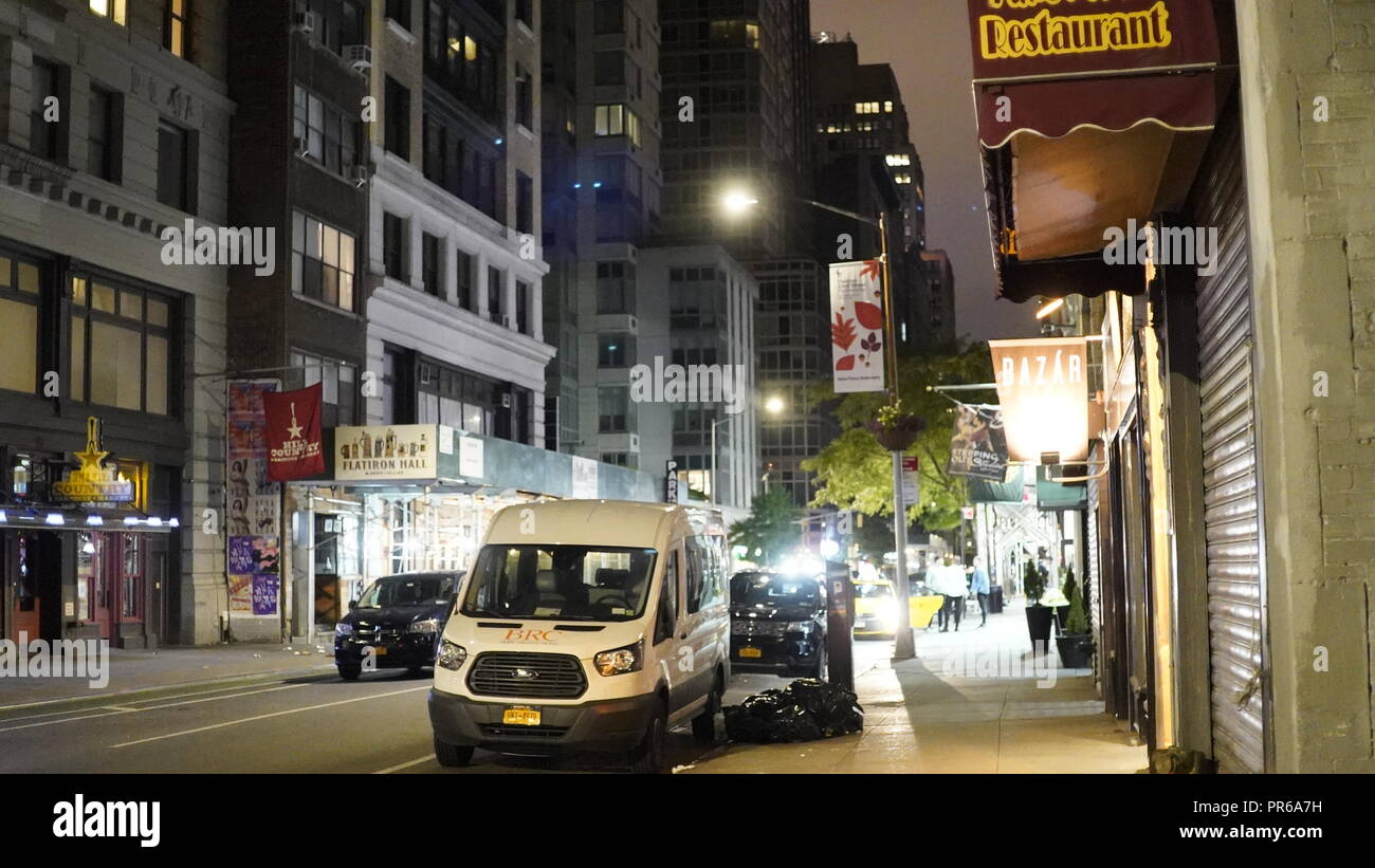 NYC Street Life - Nacht Fotografie Stockfoto