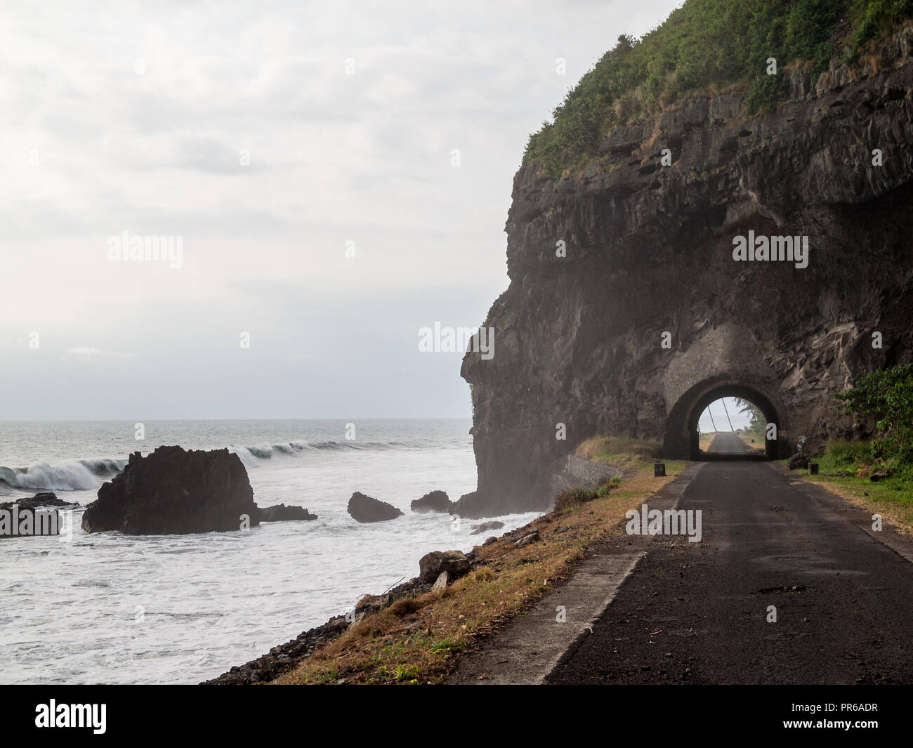 Santa Catarina Tunnel durch das Meer in São Tomé Island Stockfoto