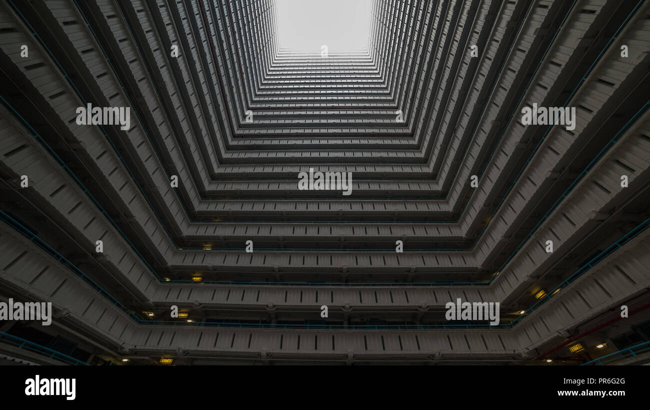 In eckigen Gebäude, Hong Kong, Ping Shek Immobilien Stockfoto