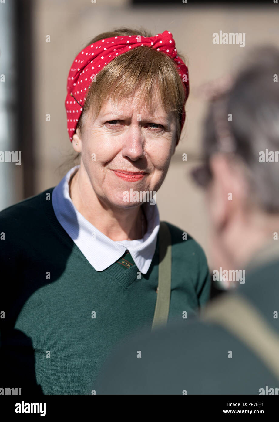 Dame als Land Armee Mädchen für die Welshpool 1940 s Wochenende 2018 Stockfoto