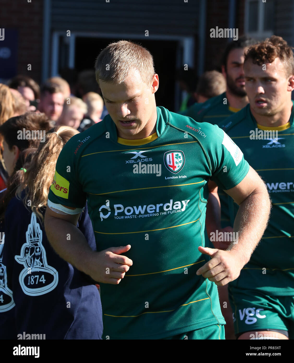 Coventry, Großbritannien. 29. September 2018. Rugby Union. Tom Stephenson (London Irish) läuft, auf das Feld am Anfang der Greene King Championship Match zwischen Coventry und London Irish rfc am Butts Park Arena, Coventry gespielt. © Phil Hutchinson/Alamy leben Nachrichten Stockfoto