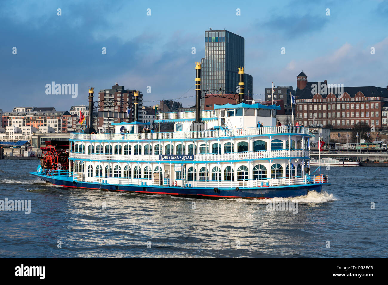 Boot in Louisiana Star auf der Elbe in Hamburg. Stockfoto