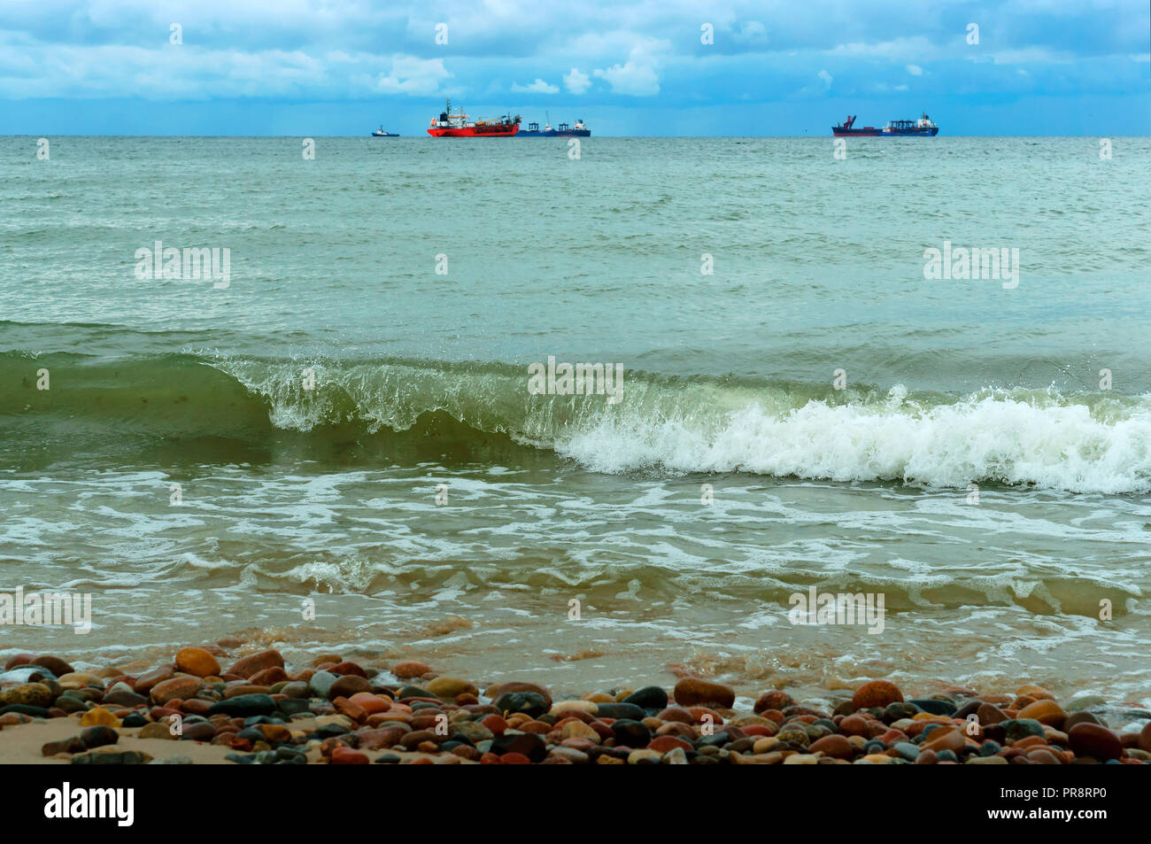 Die Ölförderung auf See, Ausrüstung für Gas- und Ölproduktion auf dem Meer, Ostsee Stockfoto