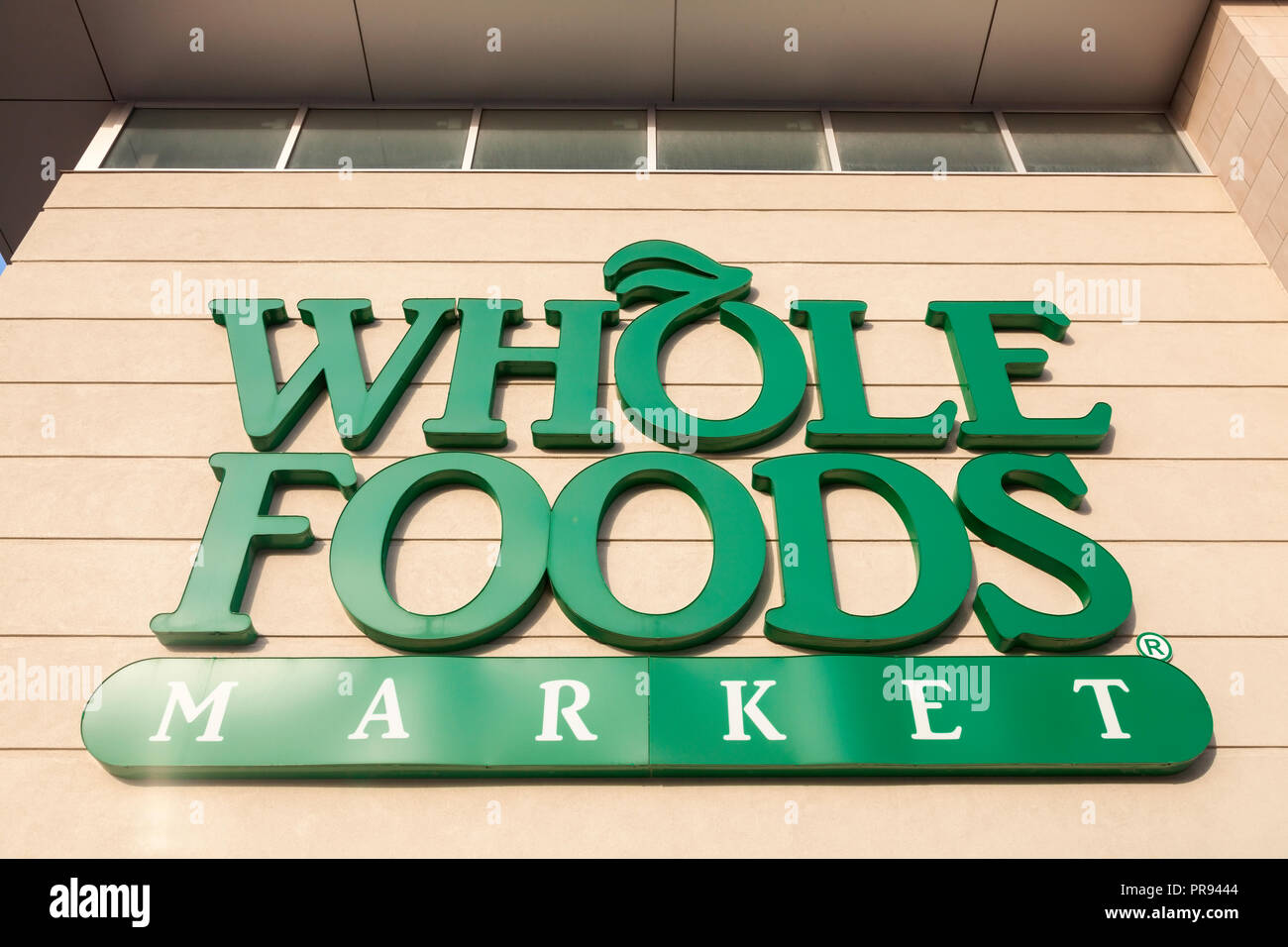 Whole Foods Market logo oder Zeichen in Markham, Ontario, Kanada. Stockfoto