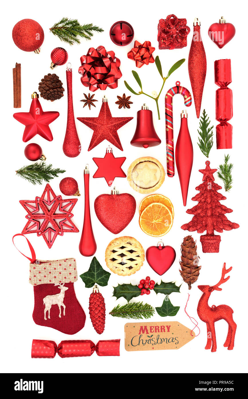 Weihnachten Symbole mit Baum Christbaumkugel Dekorationen, Winter Pflanzen und Lebensmittel auf weißem Hintergrund. Festliche Weihnachten Karte für die Ferienzeit. Stockfoto