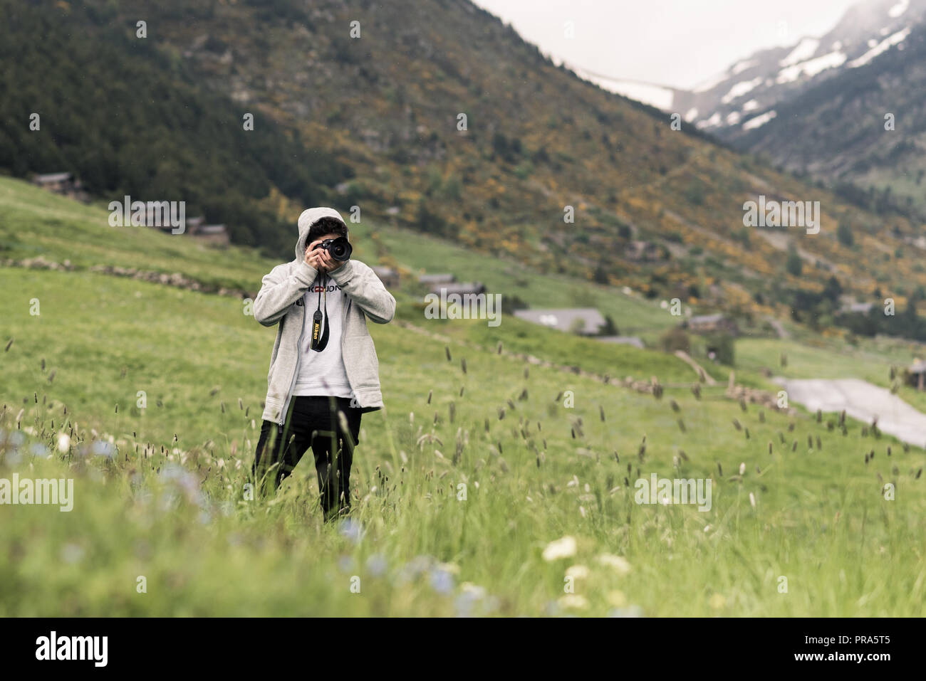 Männer in Vall d Incles, Canillo, Andorra Stockfoto