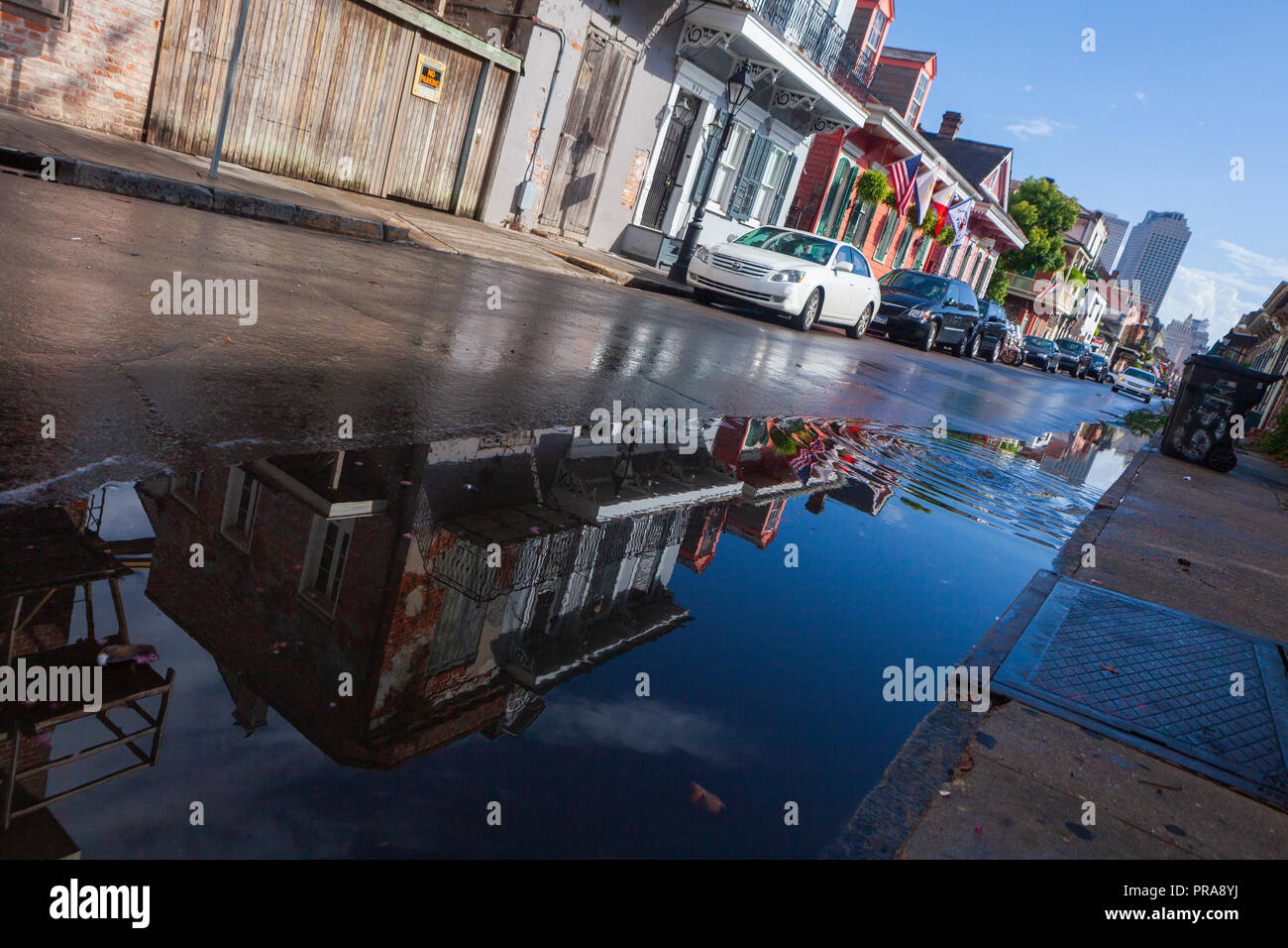 Ältere Gebäude im französischen Viertel, New Orleans, Louisiana, USA. Stockfoto