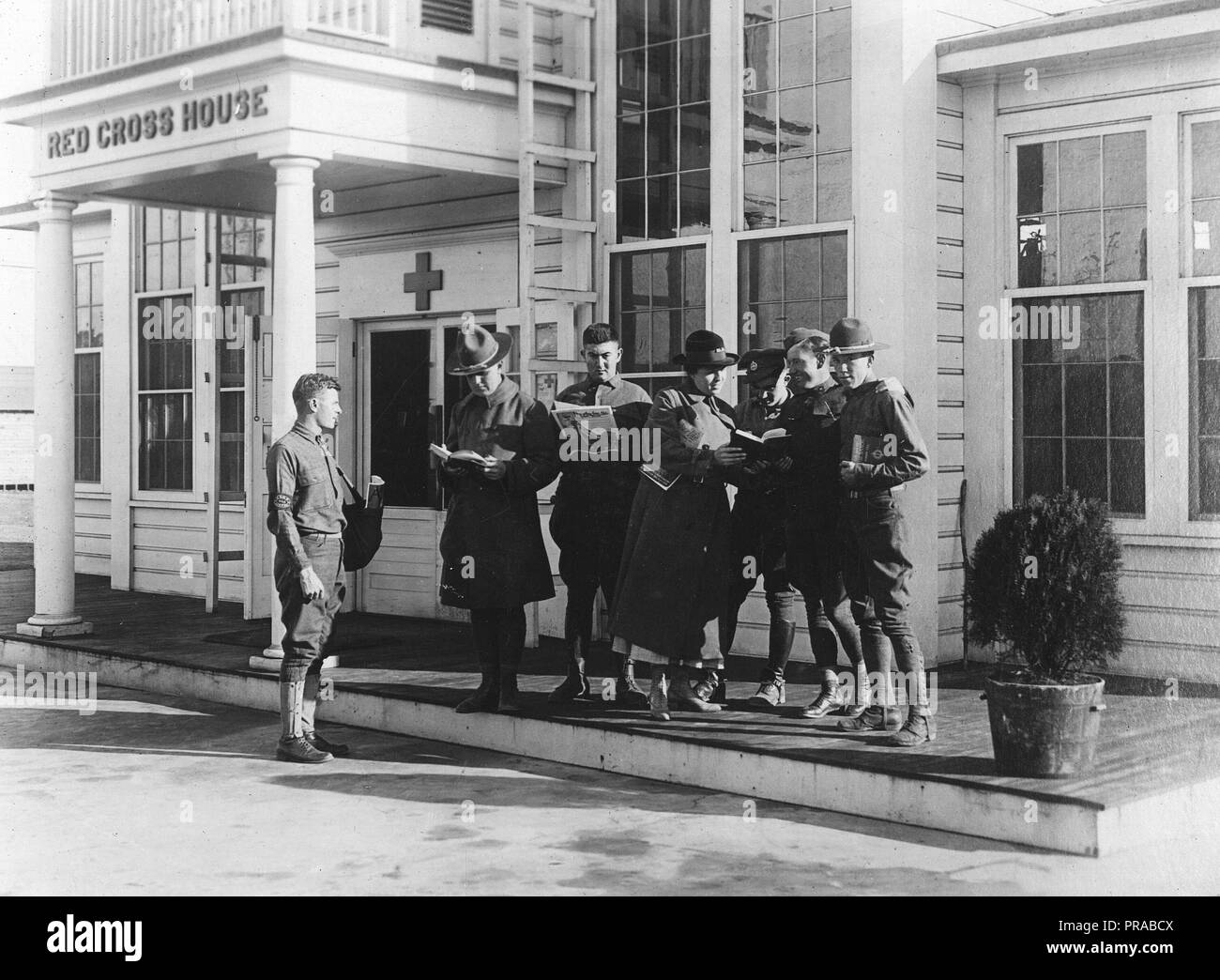 1918-1919 American Library Association - Versand - Bibliothek, Rotes Kreuz Haus, Camp Kearney, Kalifornien Stockfoto