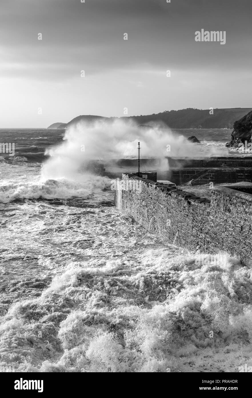 Februar Sturm, Charlestown Harbour, Cornwall Stockfoto