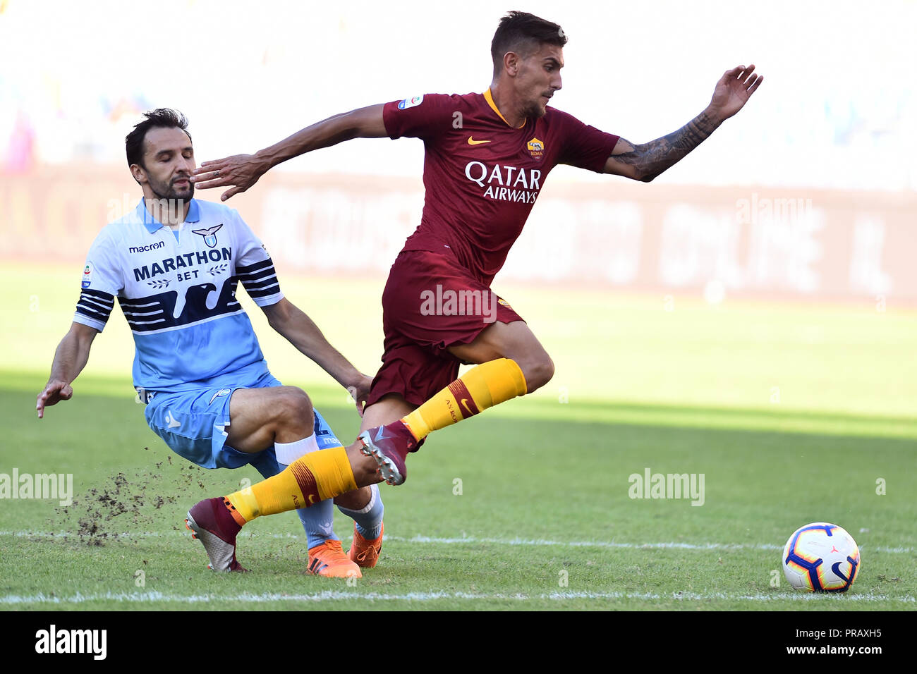 Rom, Italien. 01 Okt, 2018. Fußball-Liga Serie A Roma vs Lazio-Rome 29-09-2018 im Bild Milan Badelj und Lorenzo Pellegrini Foto Fotograf01 Gutschrift: Unabhängige Fotoagentur/Alamy leben Nachrichten Stockfoto