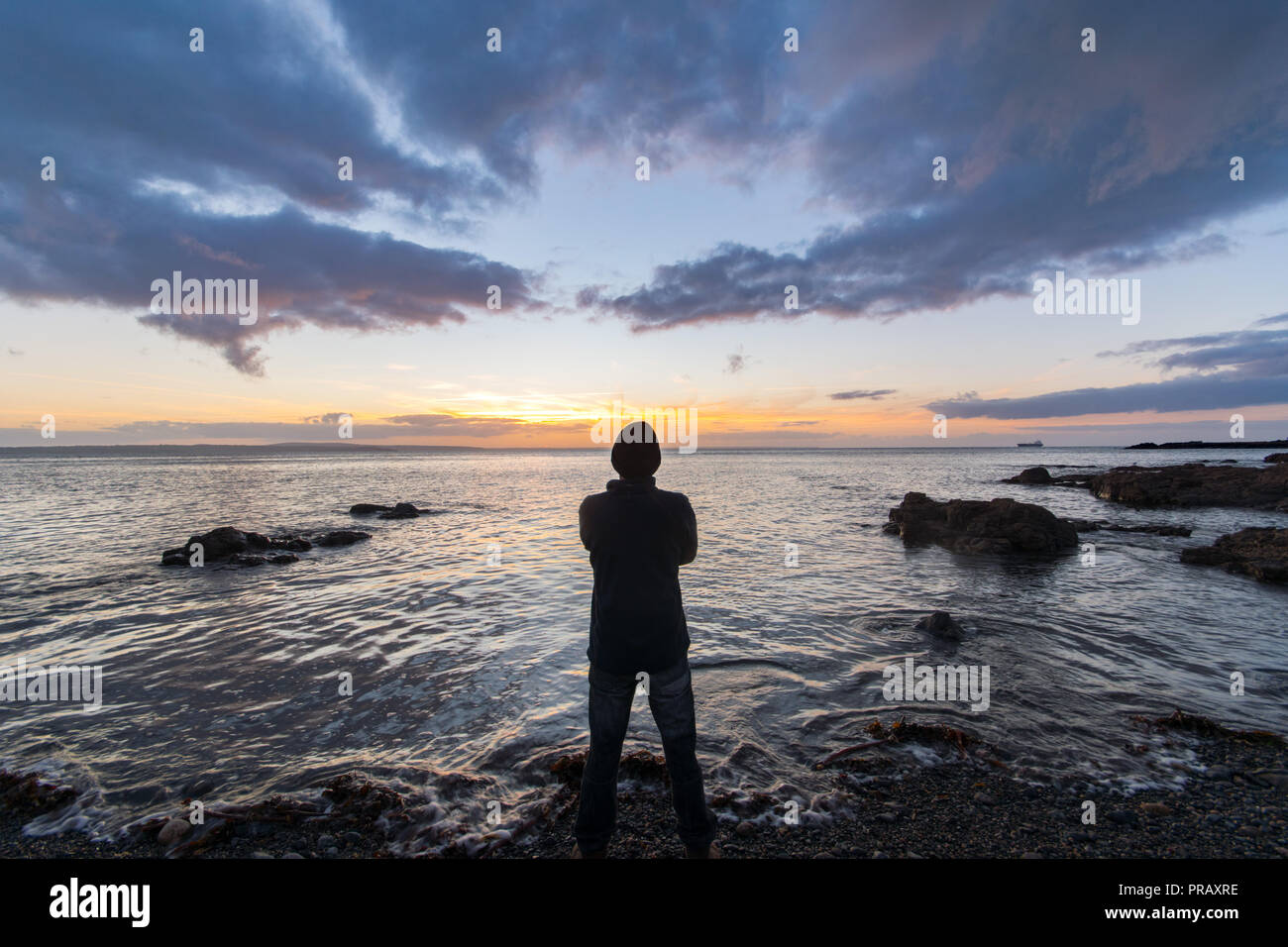 Fowey, Cornwall, UK. 1. Okt, 2018. UK Wetter. Warmen, hellen Sonnenschein läutet in der ersten Oktober heute morgen am Mauseloch. Foto: Simon Maycock/Alamy leben Nachrichten Stockfoto