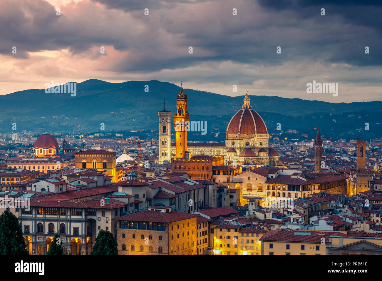 Florenz am Abend Stockfoto
