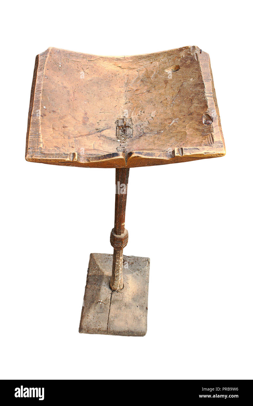 Holz- Unterstützung für die Bibel sehr altes isoliertes Objekt auf weißem Hintergrund Stockfoto