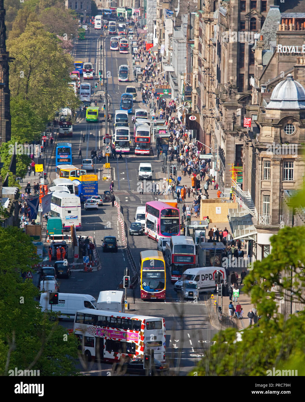 Die Princes Street, Edinburgh von Calton Hill. Stockfoto