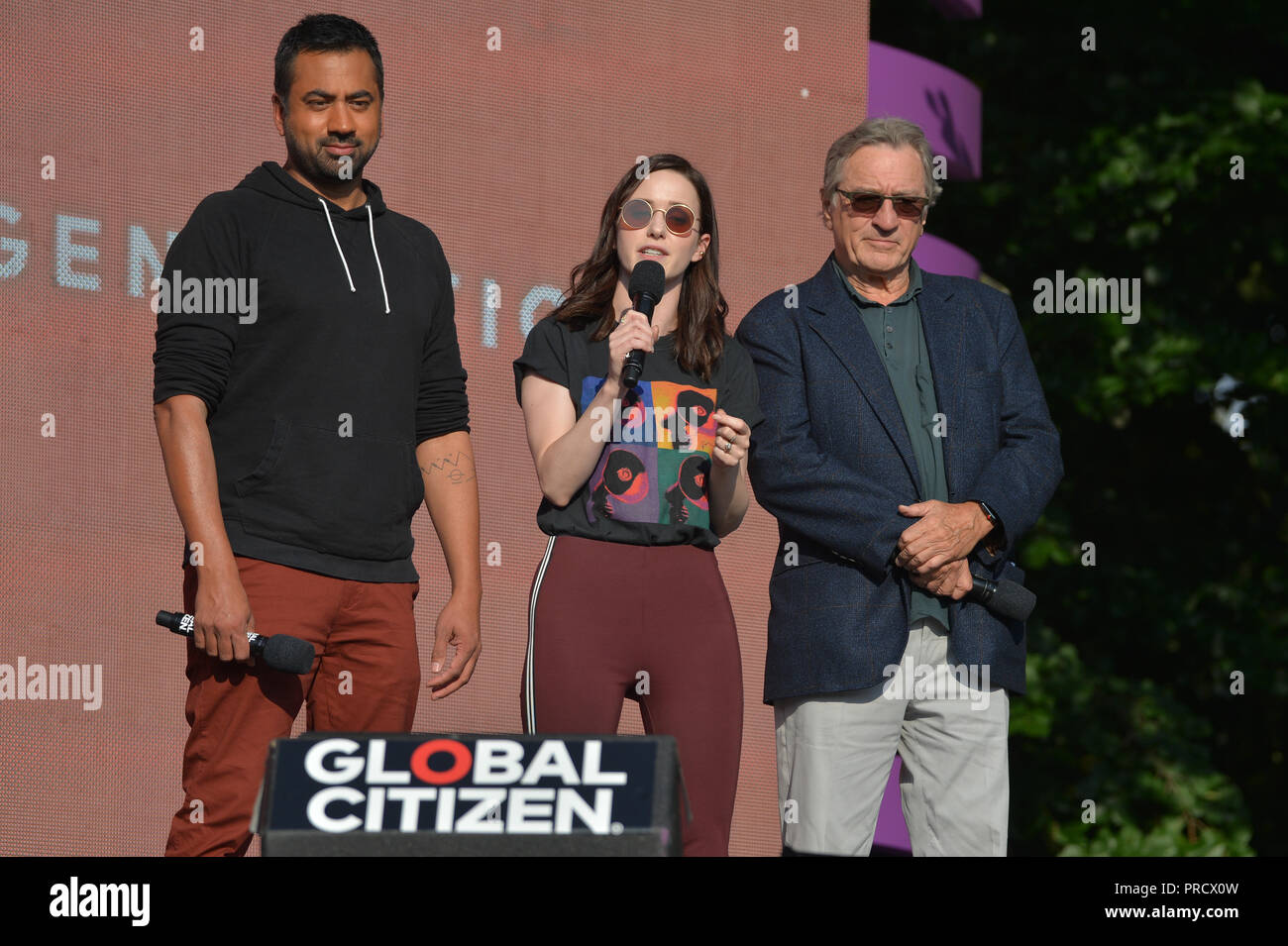 Kal Penn, Rachel Brosnahan und Robert De Niro auf der Bühne während des Global Citizen Konzert 2018 im Central Park, große Liegewiese am 29. September 2018 in Neue Stockfoto