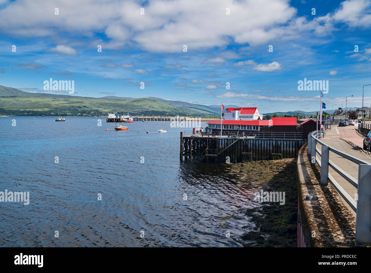 Blick über Loch Linnhe in Fort William, Fähre, Berge, Hochland, Schottland Großbritannien Stockfoto
