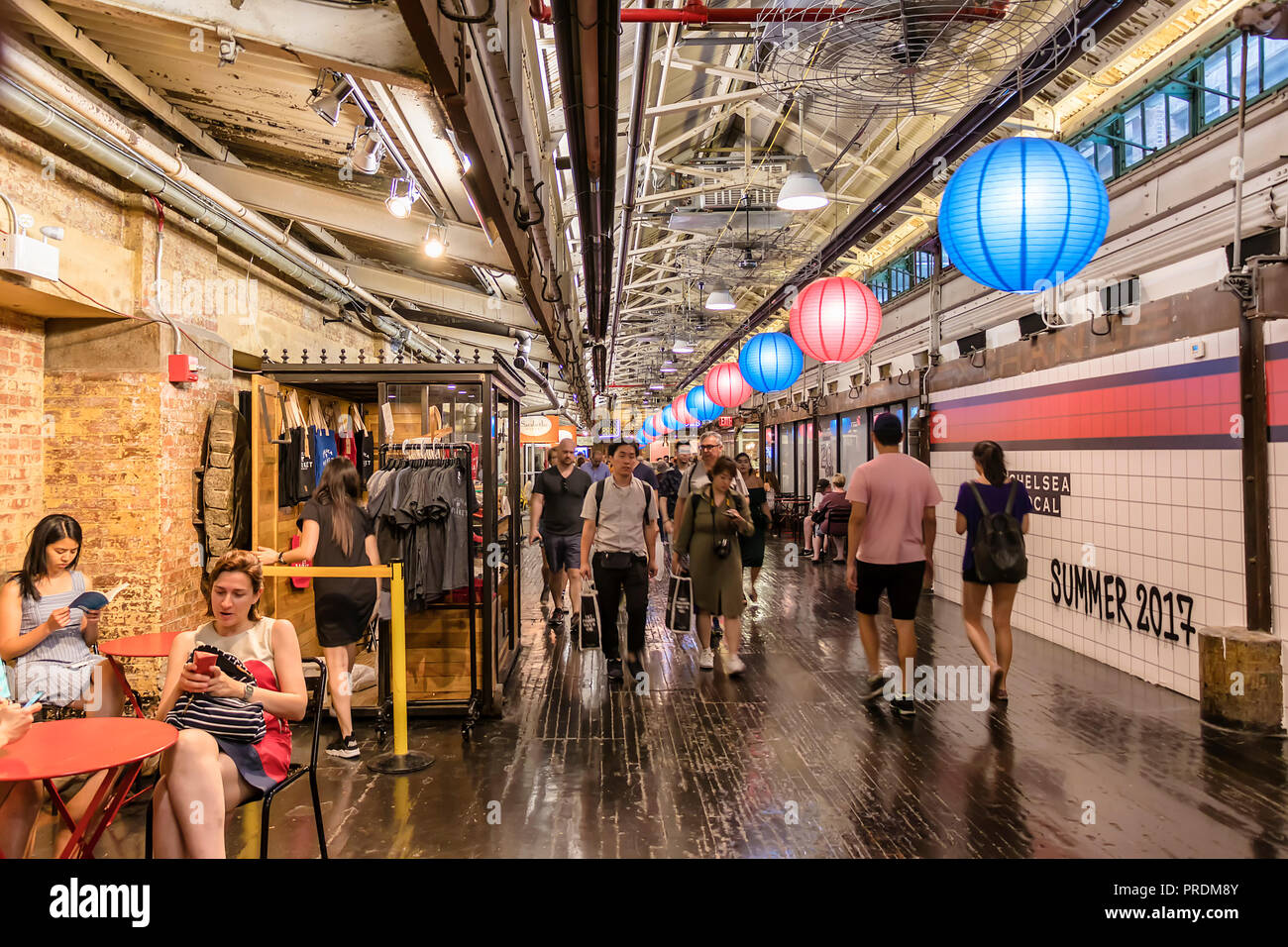 New York City, USA - 12. Juni 2017: Tätigkeit im Chelsea Market Stockfoto