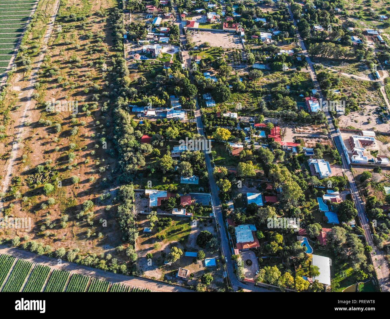 Vista aerea de terrenos campestres en San Pedro El Saucito. Comunidad dedicada a la agricultura y Ganadería. (Foto: Luis Gutierrez/NortePhoto.com Stockfoto