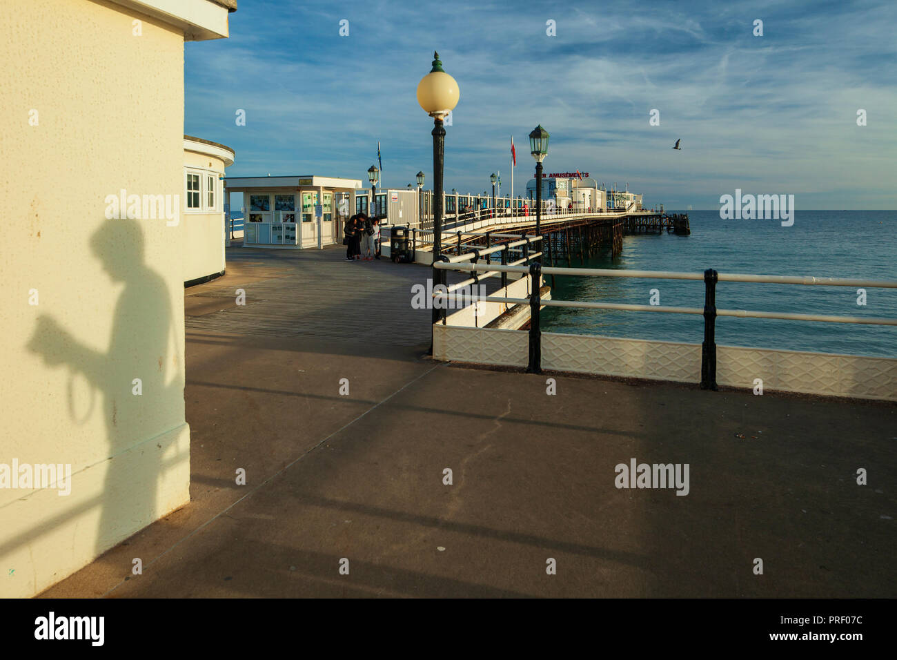 Nachmittag am Worthing Pier in West Sussex, England. Stockfoto